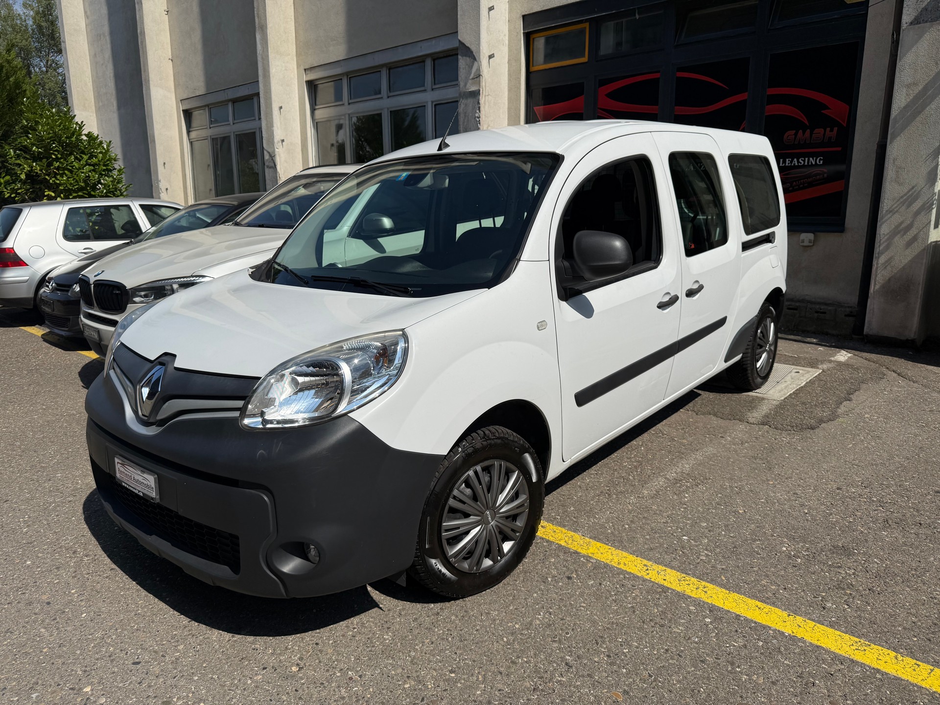 RENAULT MAXI 5 Plätze 110 dCi-image-2