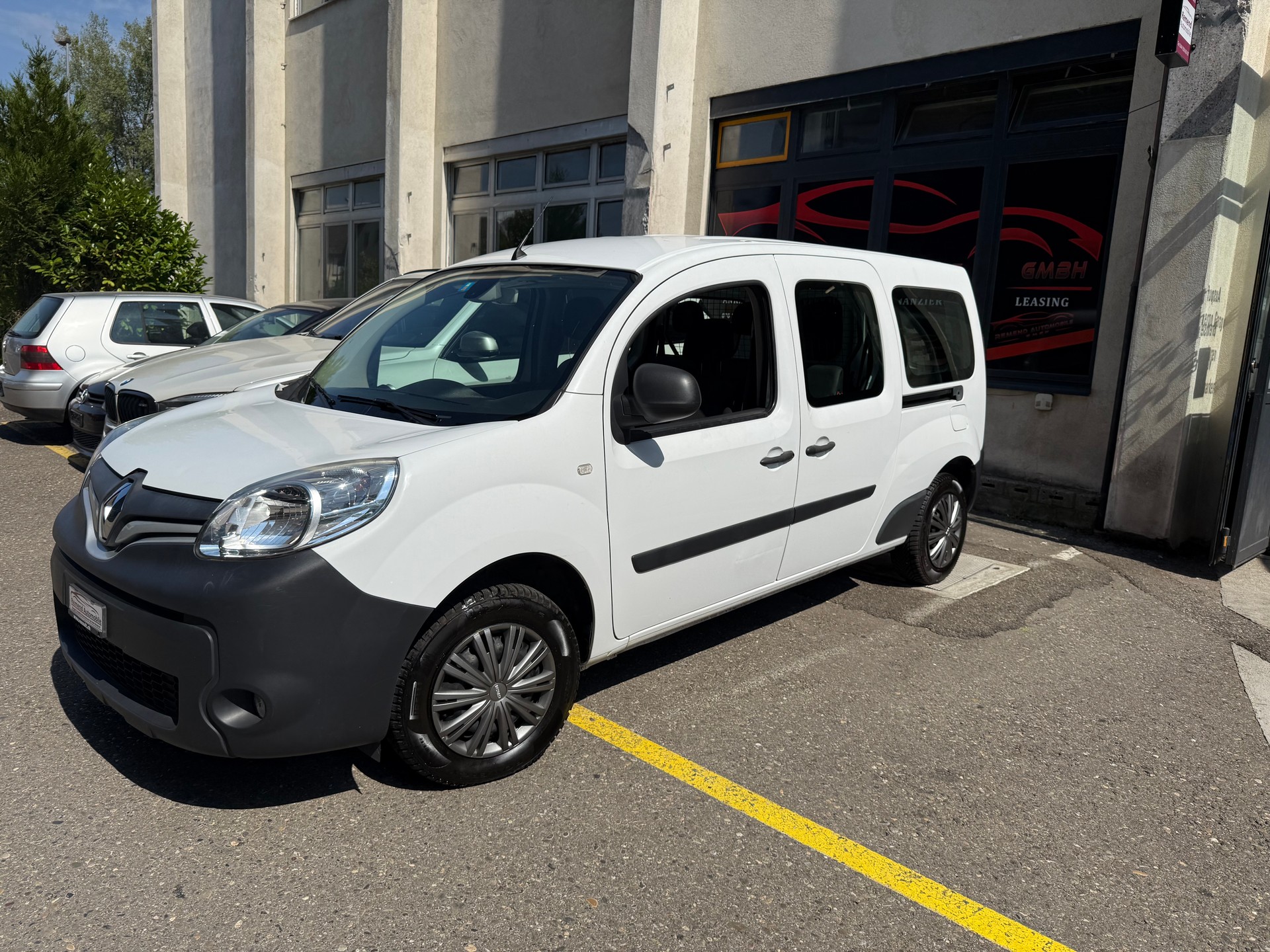 RENAULT MAXI 5 Plätze 110 dCi-image-1