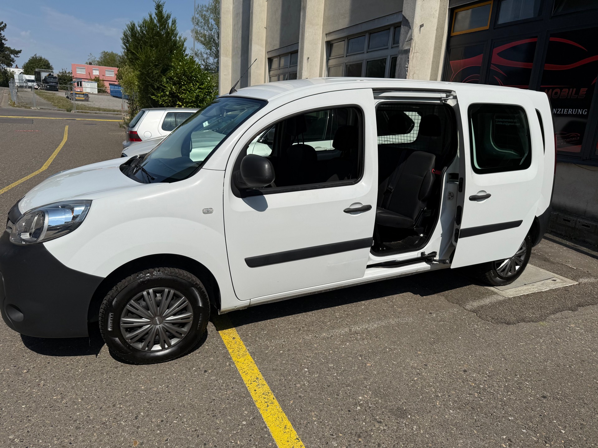 RENAULT MAXI 5 Plätze 110 dCi-image-0
