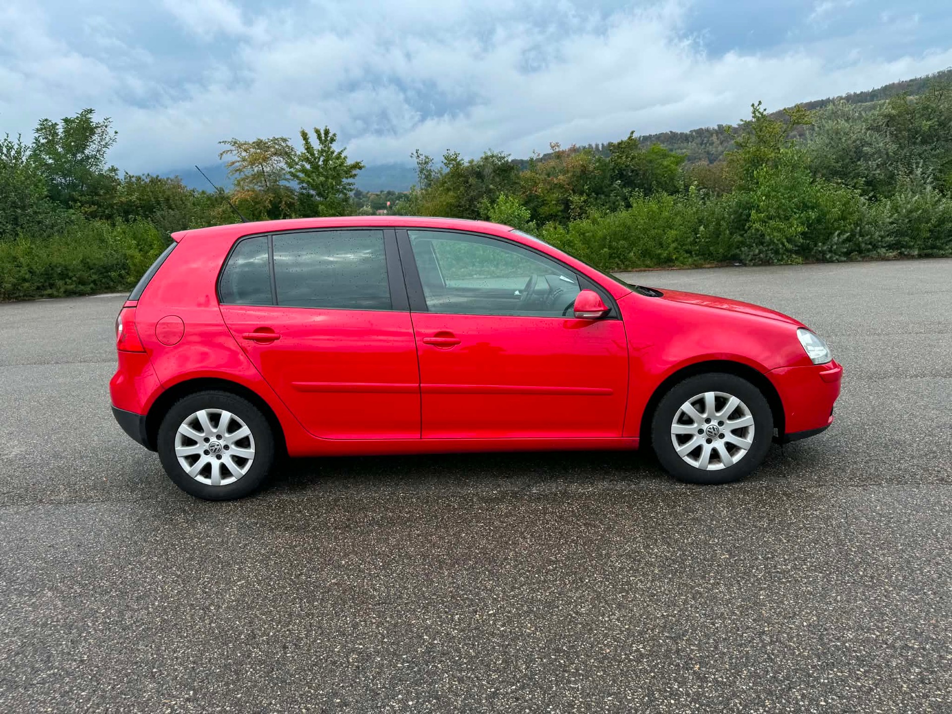 VW Golf 2.0 FSI Comfortline-image-8