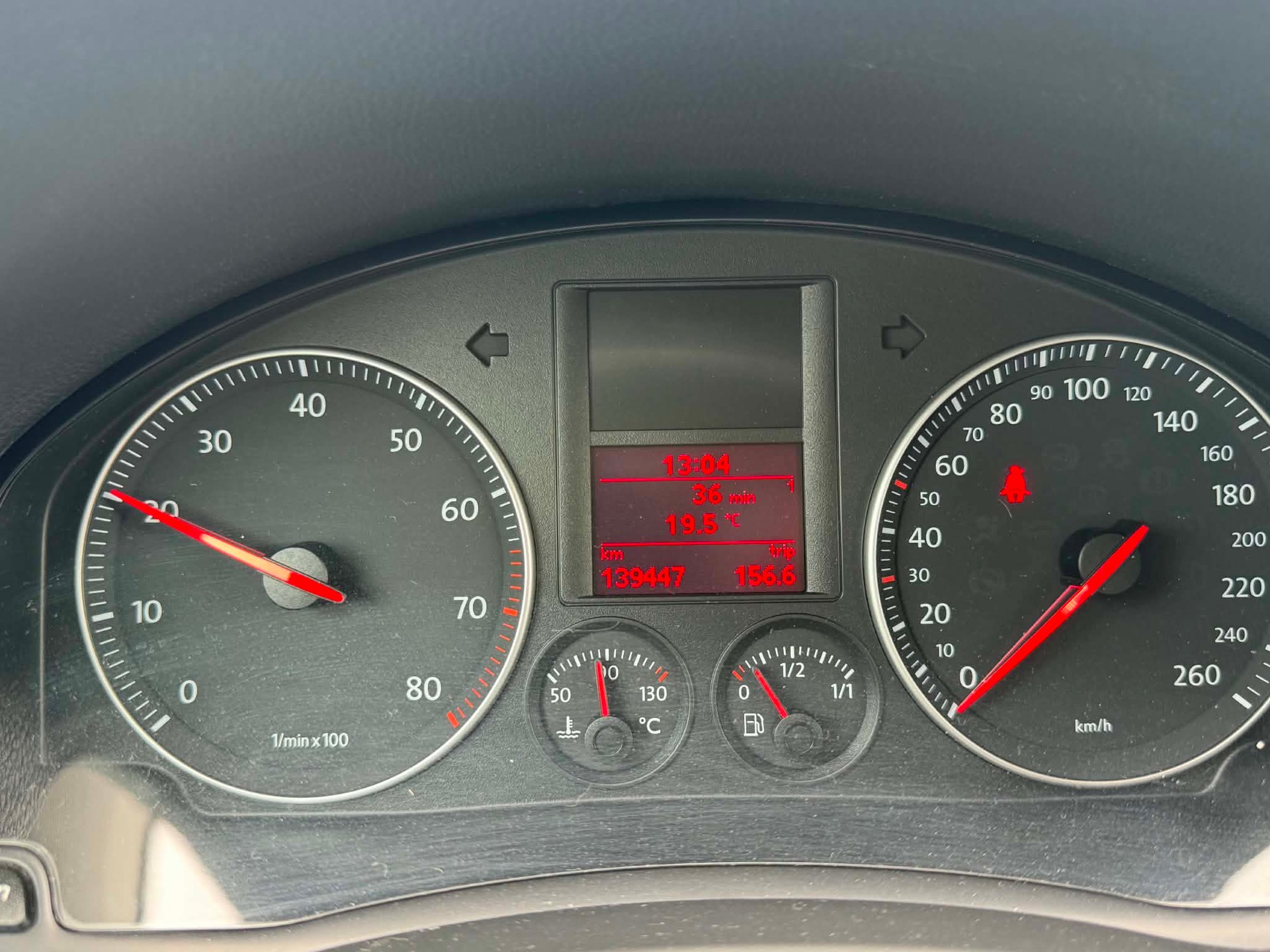 VW Golf 2.0 FSI Comfortline-image-14