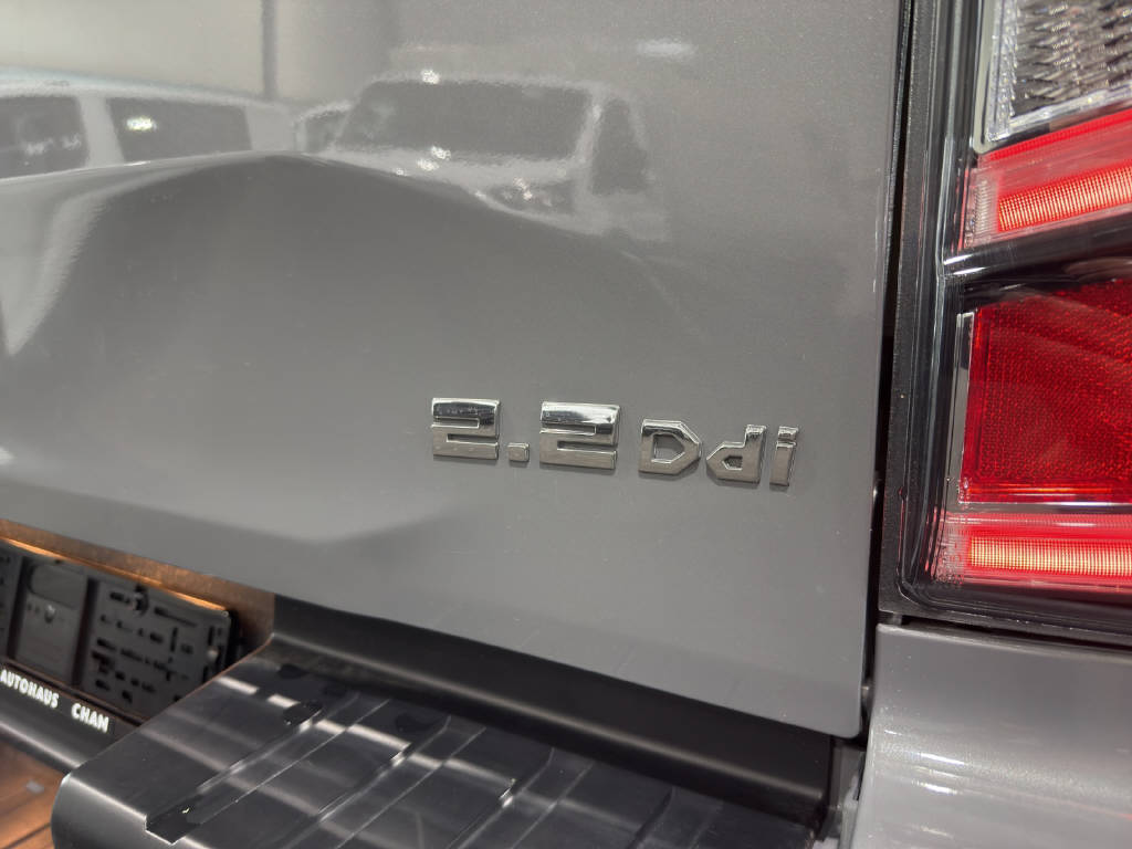 ISUZU D-Max Crew Pick-up 2.2 DDi Nitro Sport 4x4-image-16