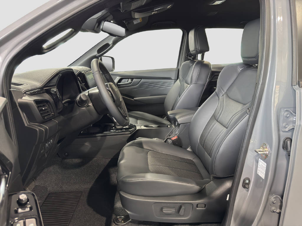 ISUZU D-Max Crew Pick-up 2.2 DDi Nitro Sport 4x4-image-7