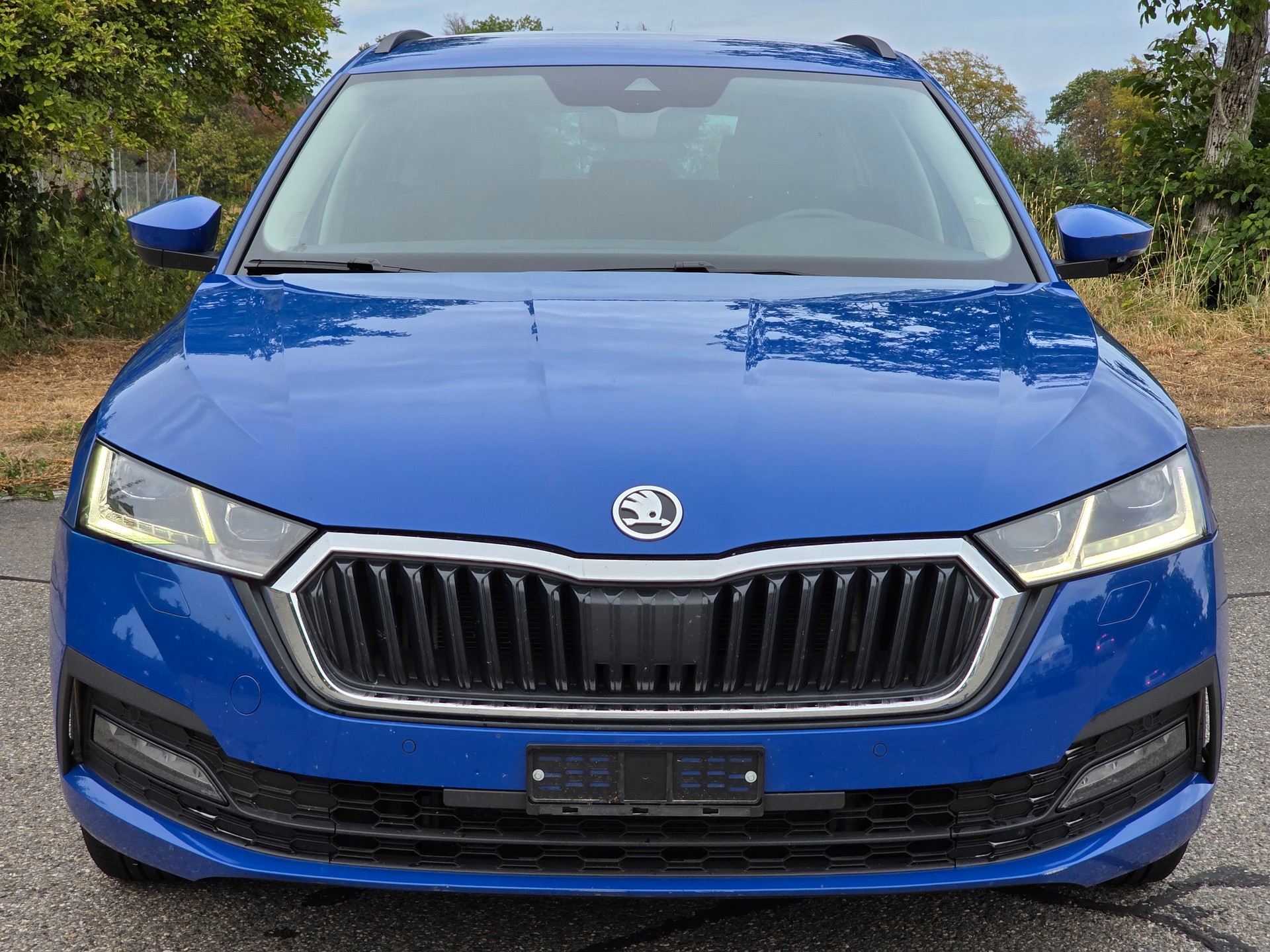 SKODA Octavia Combi 2.0 TDI DSG Ambition-image-1