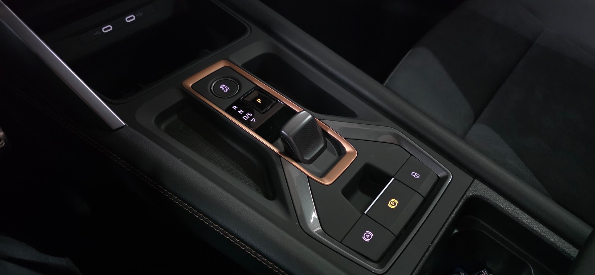 CUPRA LEON 2.0 TSI VZ DSG *Sitz-&Lenkradheizung*ACC&Spurhalteassistent*Rückfahrkamers*Sennheiser-Soundanlage*-image-15