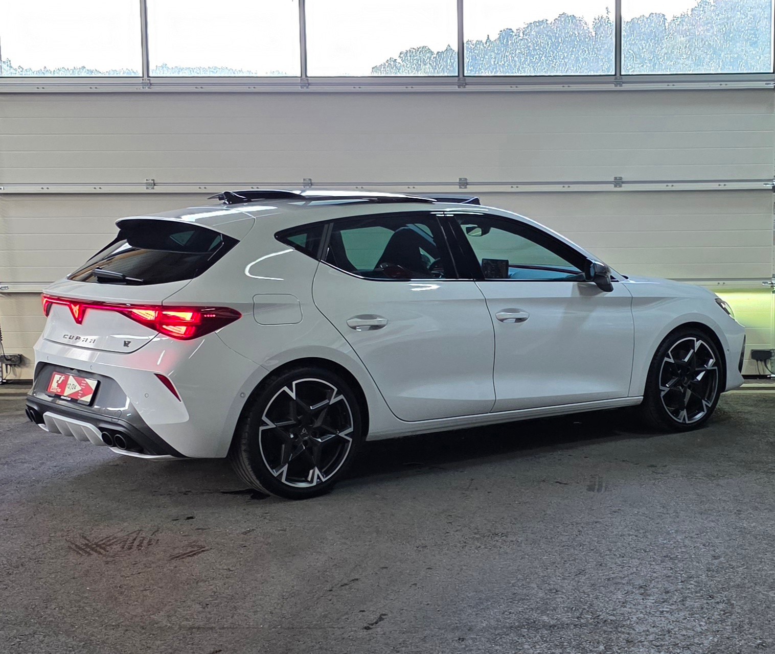 CUPRA LEON 2.0 TSI VZ DSG *Sitz-&Lenkradheizung*ACC&Spurhalteassistent*Rückfahrkamers*Sennheiser-Soundanlage*-image-3
