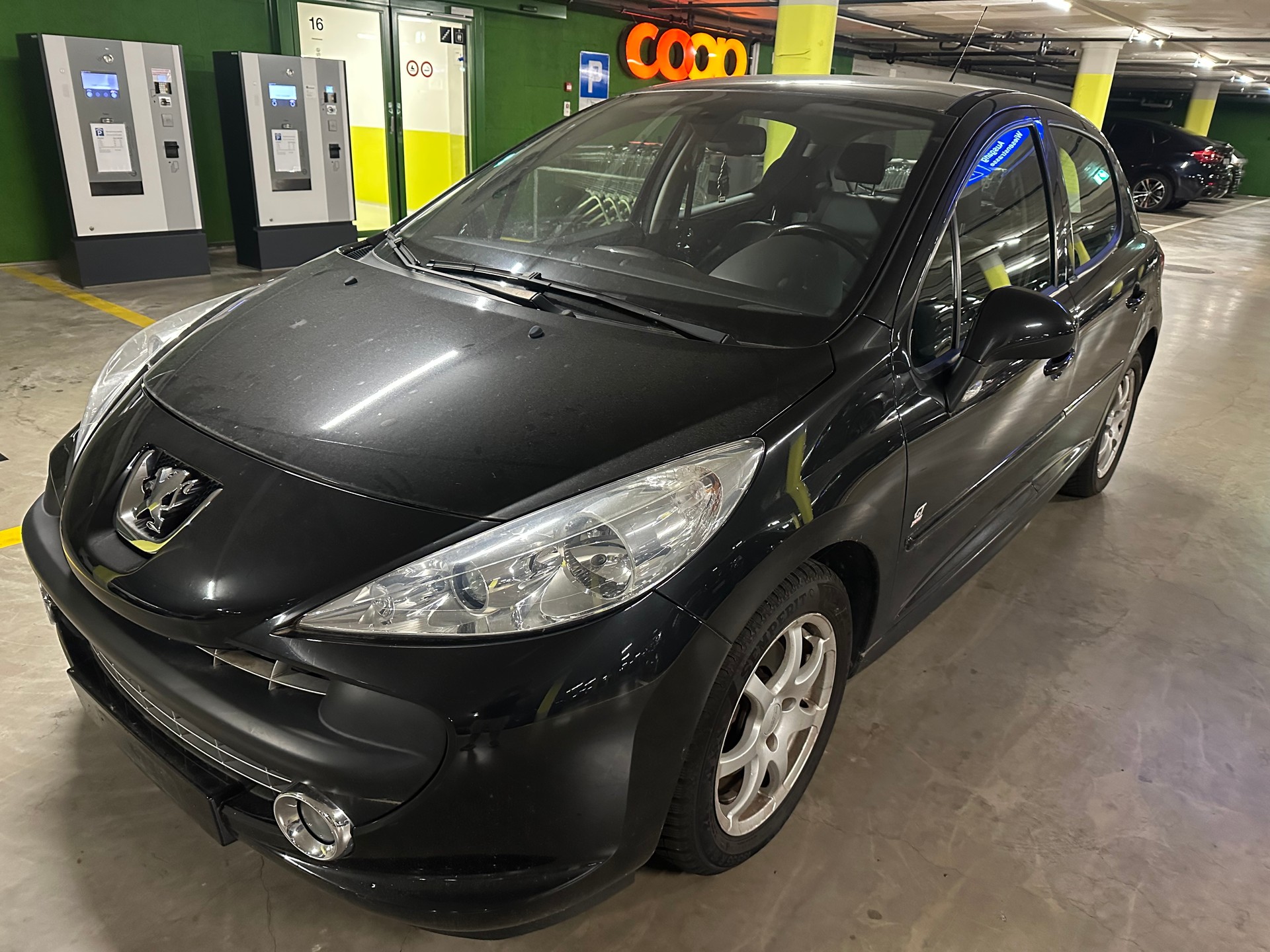PEUGEOT 207 1.6 16V Turbo GT 150-image-1