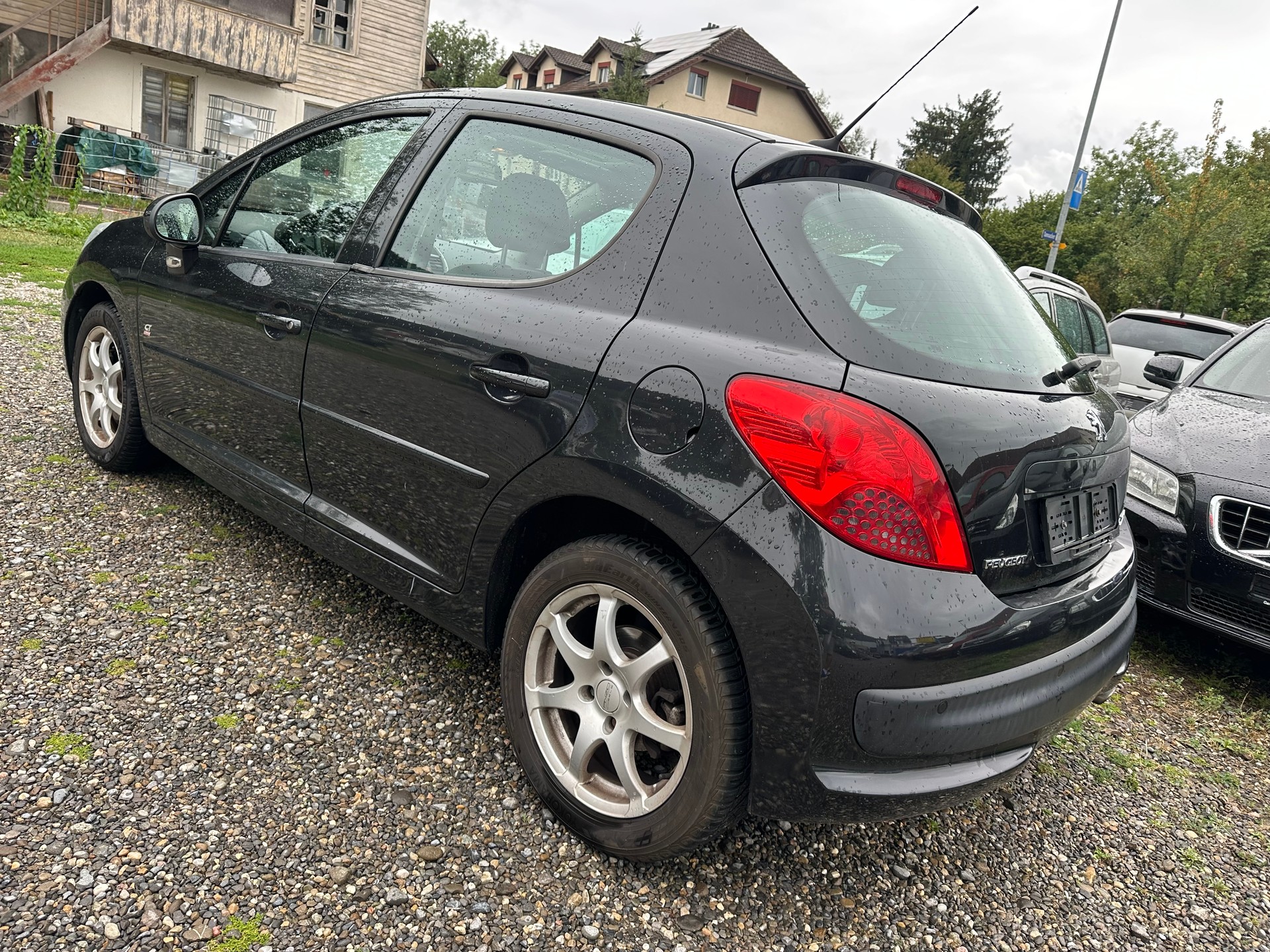 PEUGEOT 207 1.6 16V Turbo GT 150-image-5