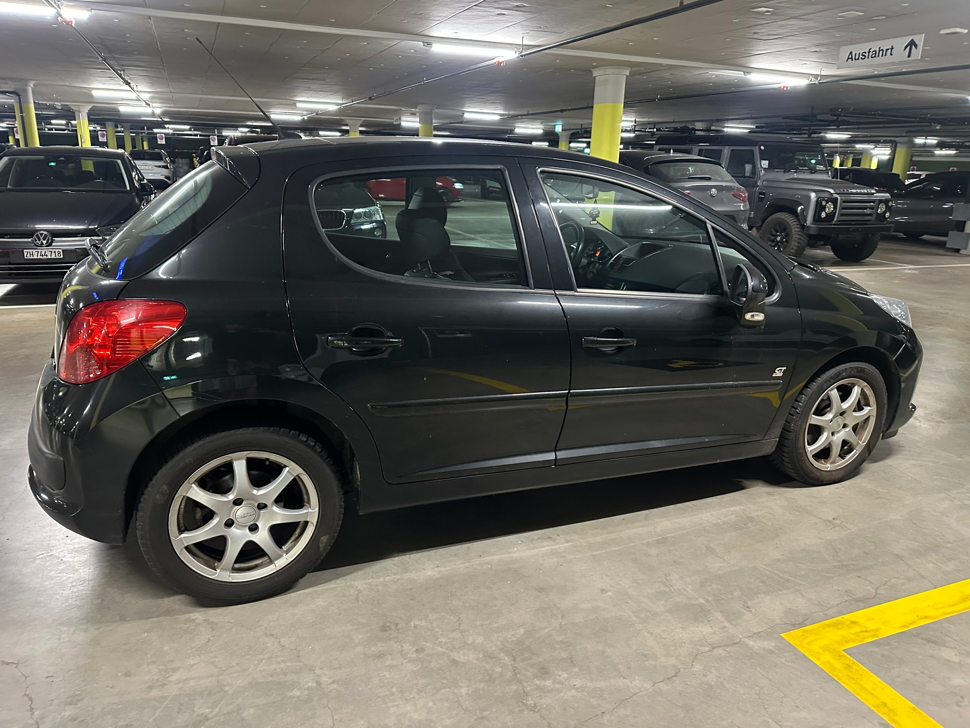 PEUGEOT 207 1.6 16V Turbo GT 150-image-3