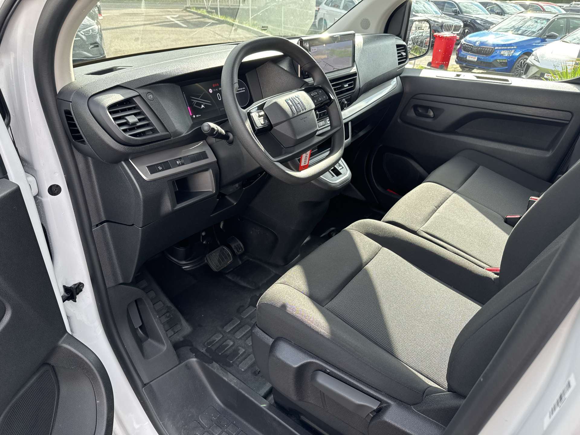 FIAT Scudo 2.0 BlueHDi L3 3-Plätzer EAT-Automat-image-5