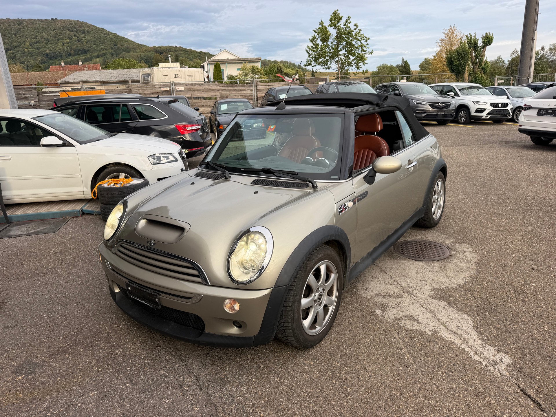 MINI Cooper S Cabriolet-image-0