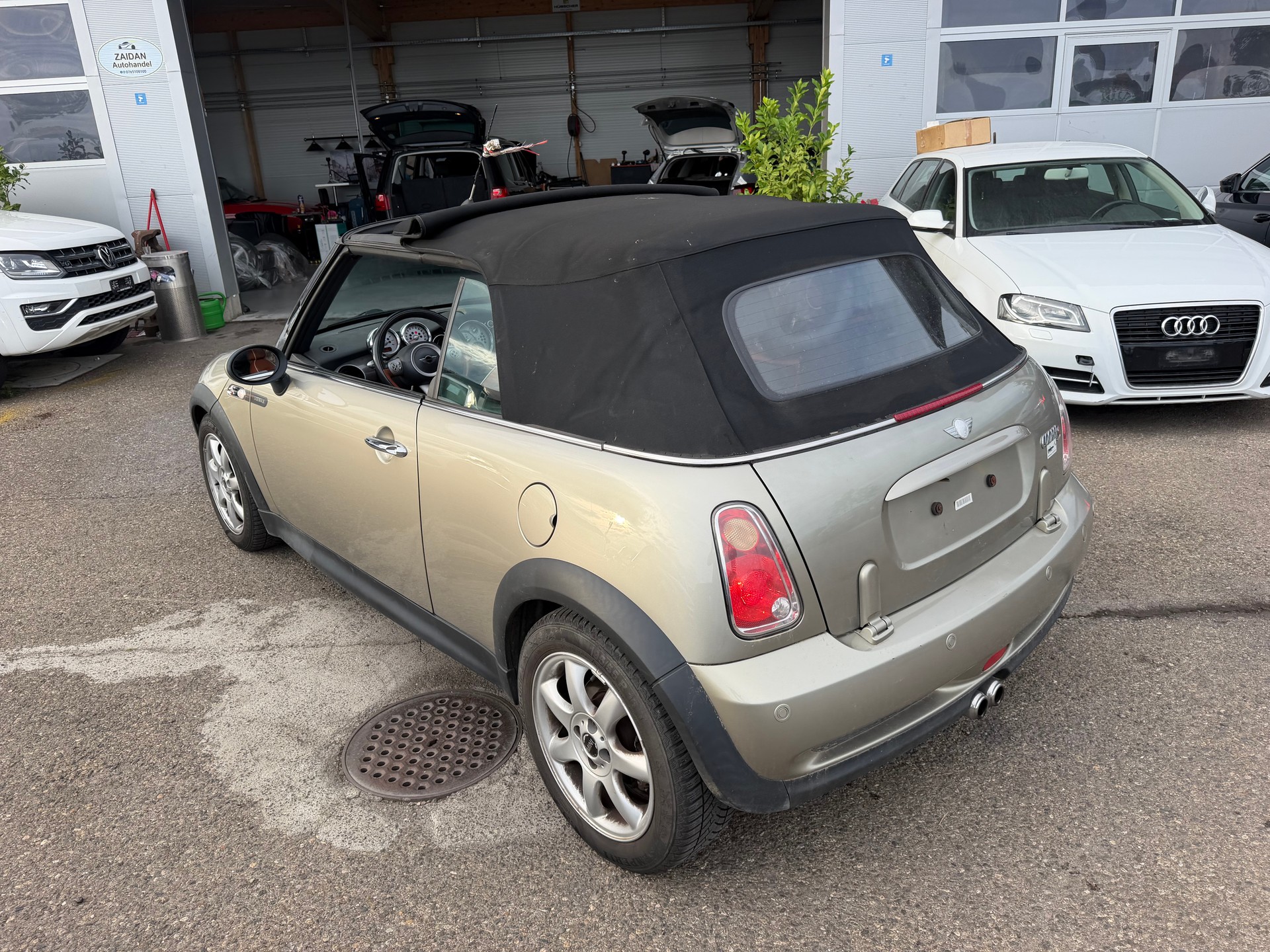 MINI Cooper S Cabriolet-image-4