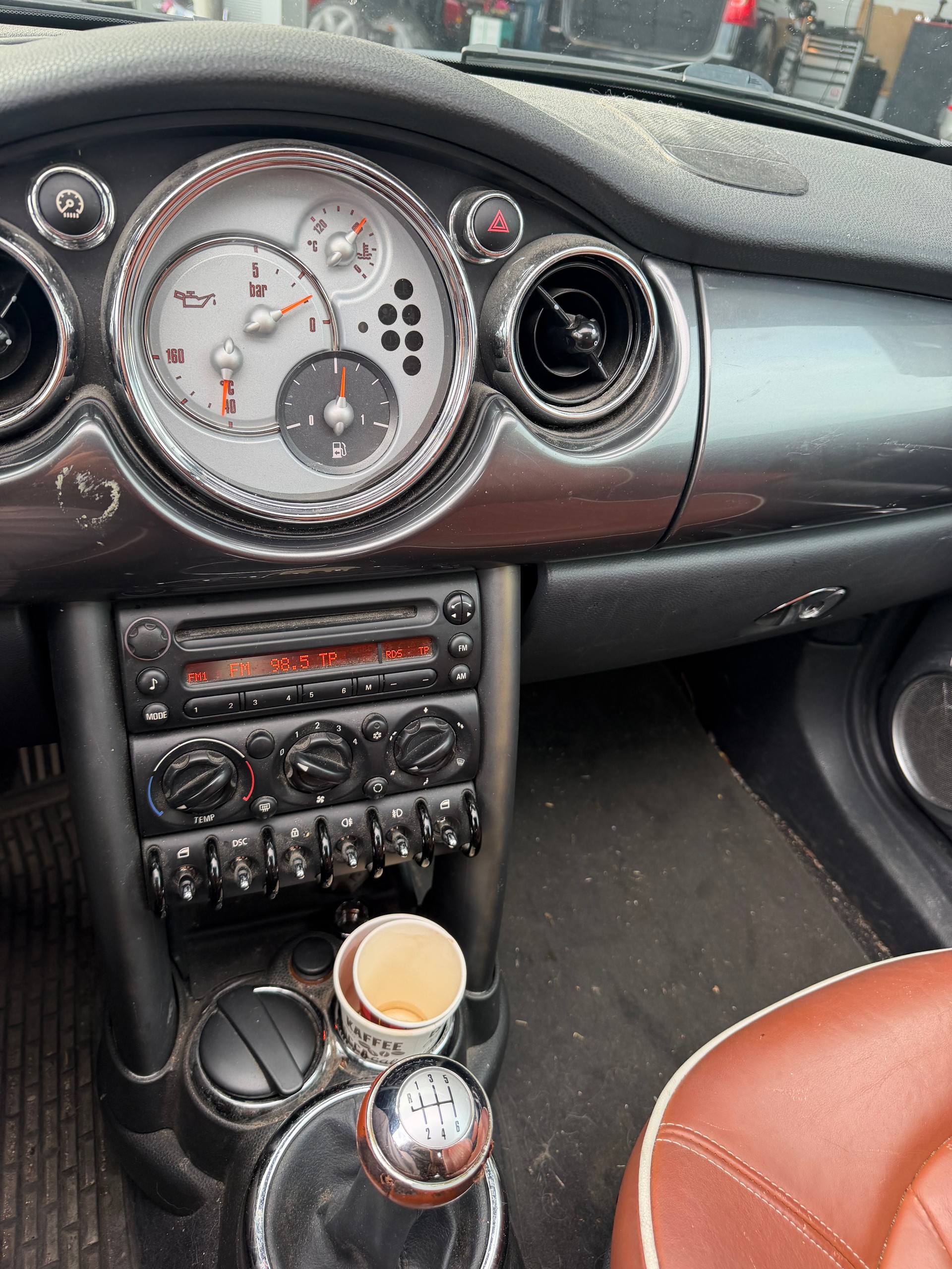 MINI Cooper S Cabriolet-image-7