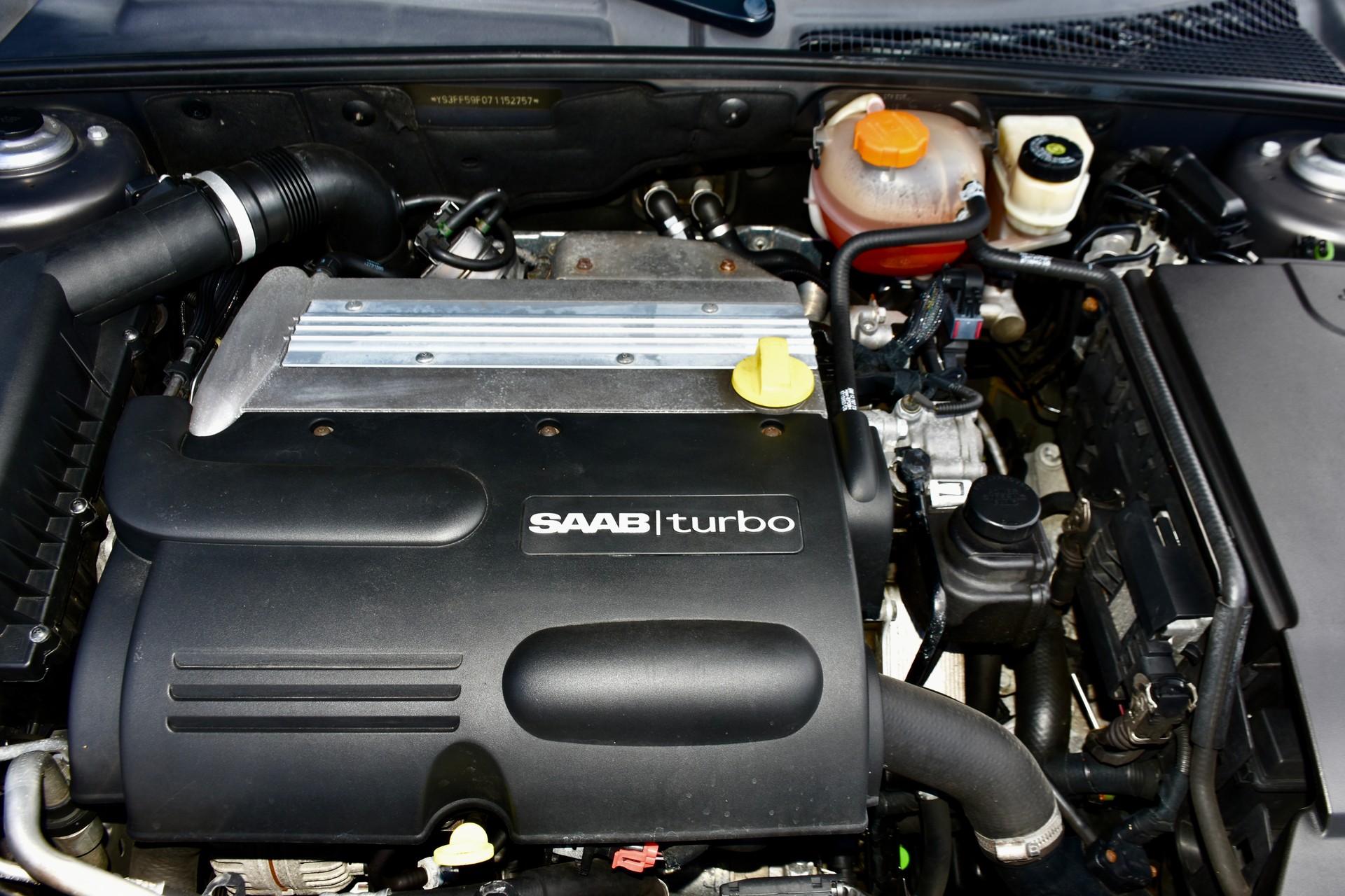 SAAB 9-3 2.0 (1.8t) Vector-image-10