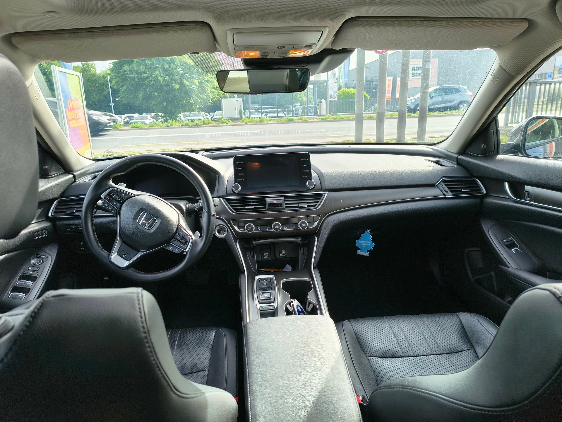 HONDA ACCORD Touring-image-4