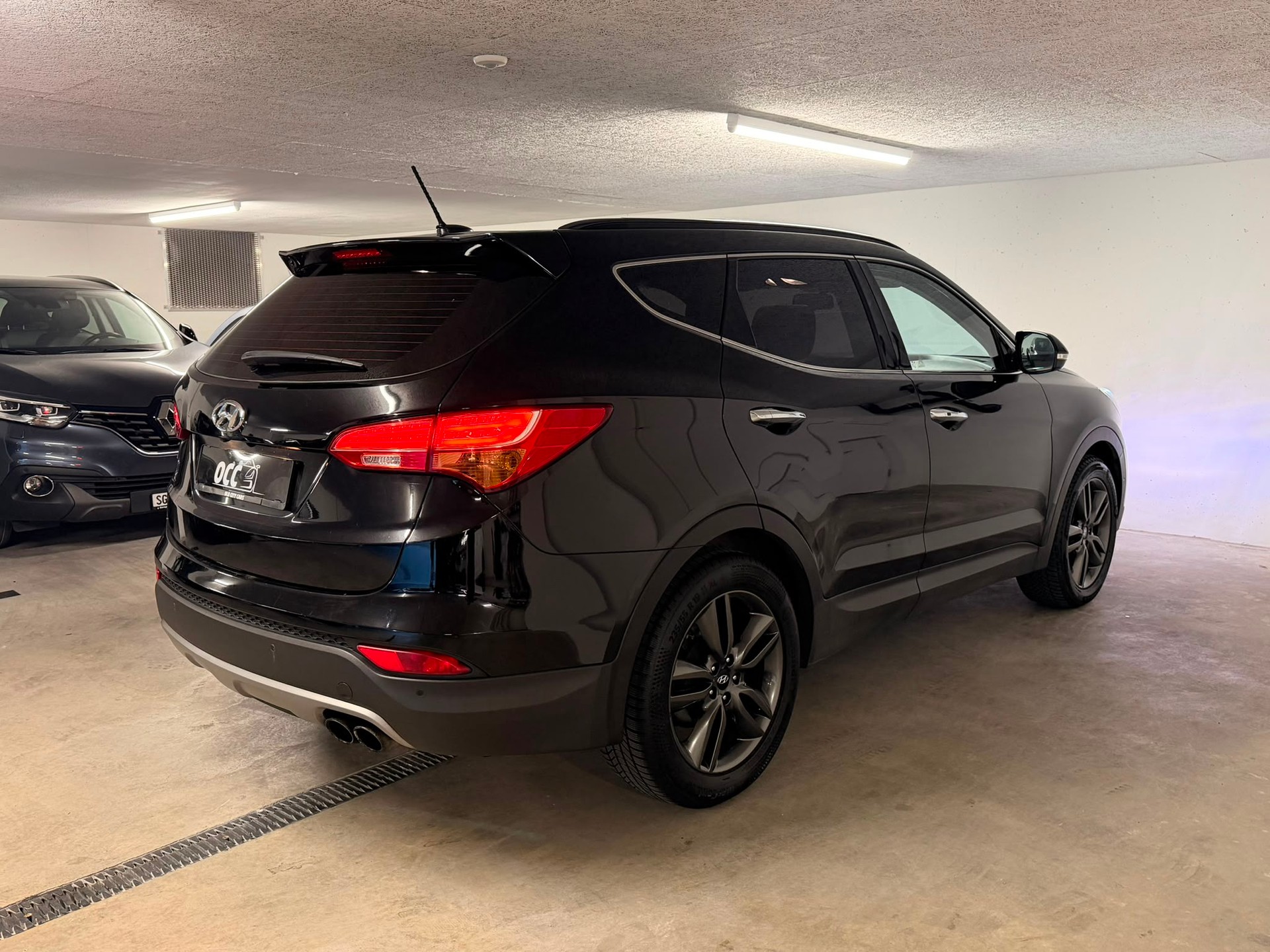 HYUNDAI Santa Fe 2.2 CRDI Style 4WD Automatic-image-6