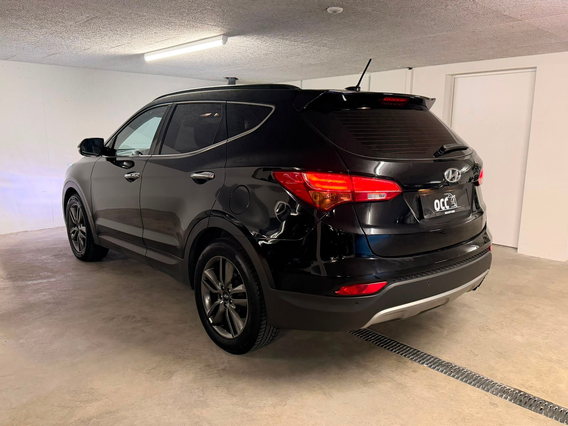 HYUNDAI Santa Fe 2.2 CRDI Style 4WD Automatic-image-4