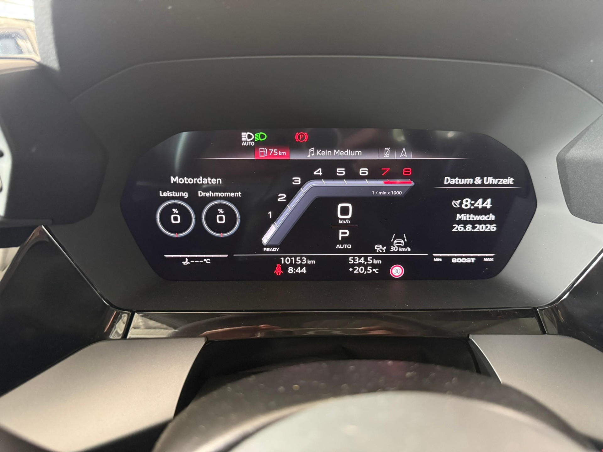 AUDI S3 Limousine TFSI quattro S-tronic, distriktgrün met.-image-14