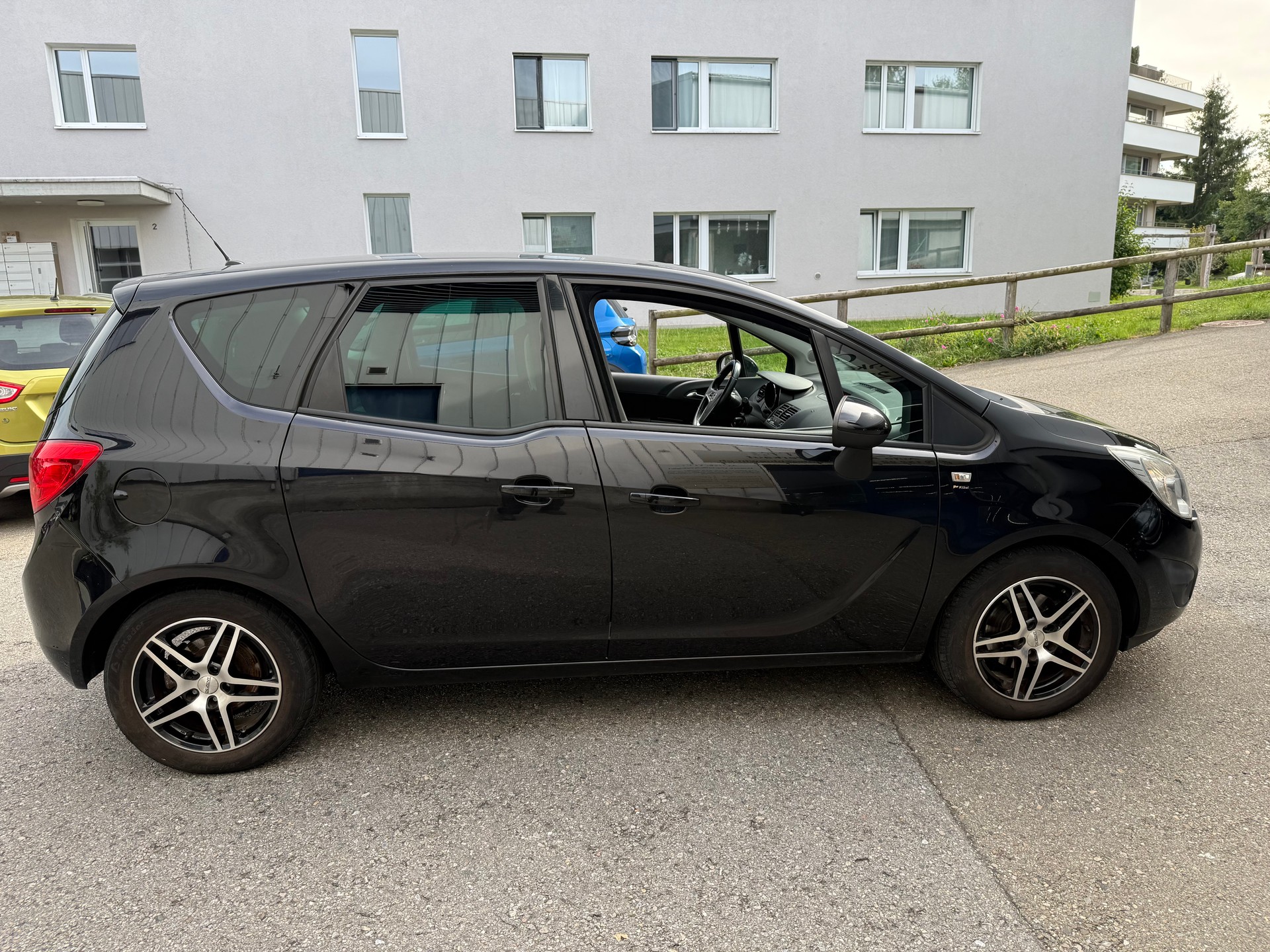 OPEL Meriva 1.4 Turbo Enjoy-image-6