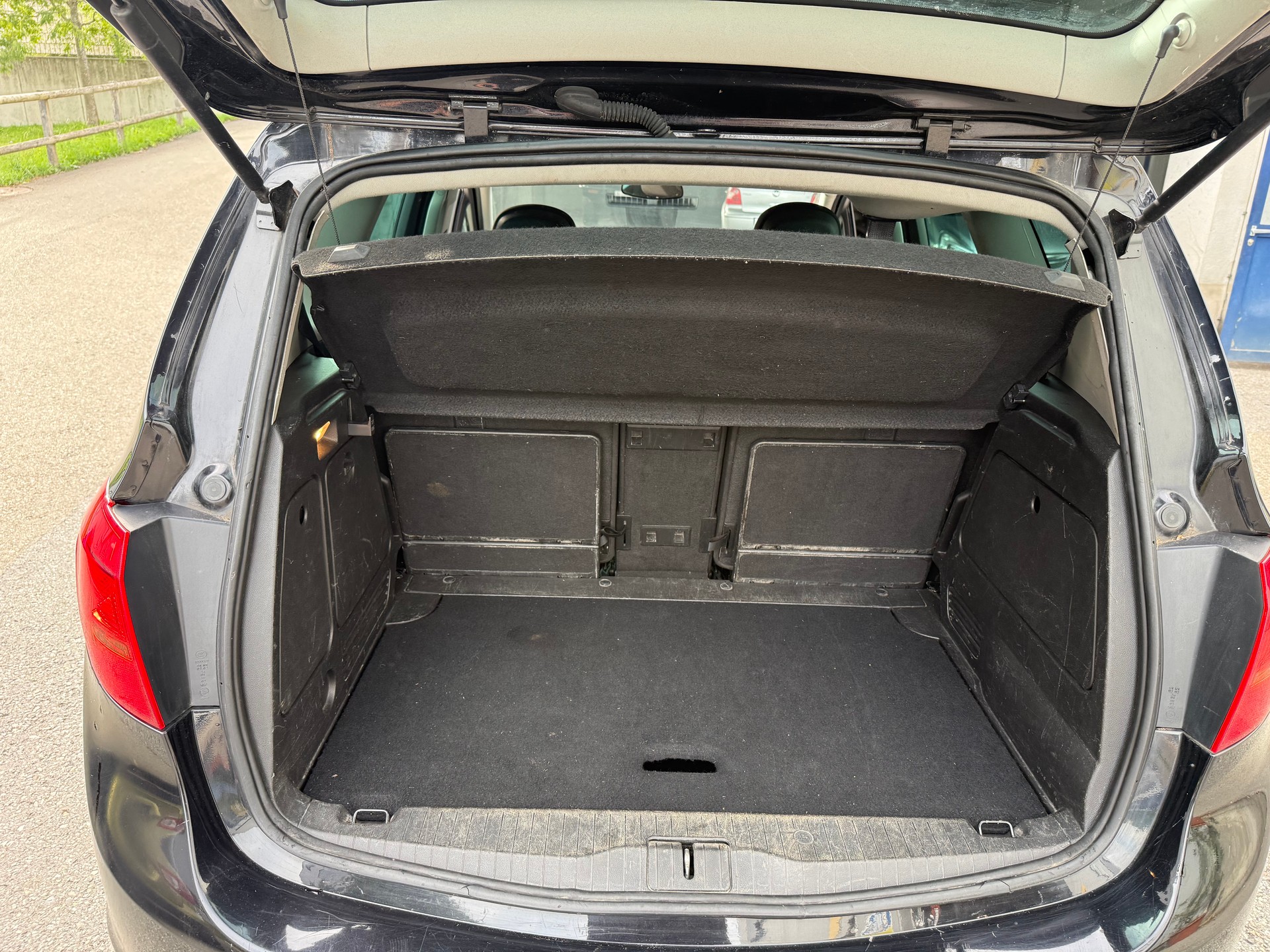 OPEL Meriva 1.4 Turbo Enjoy-image-8
