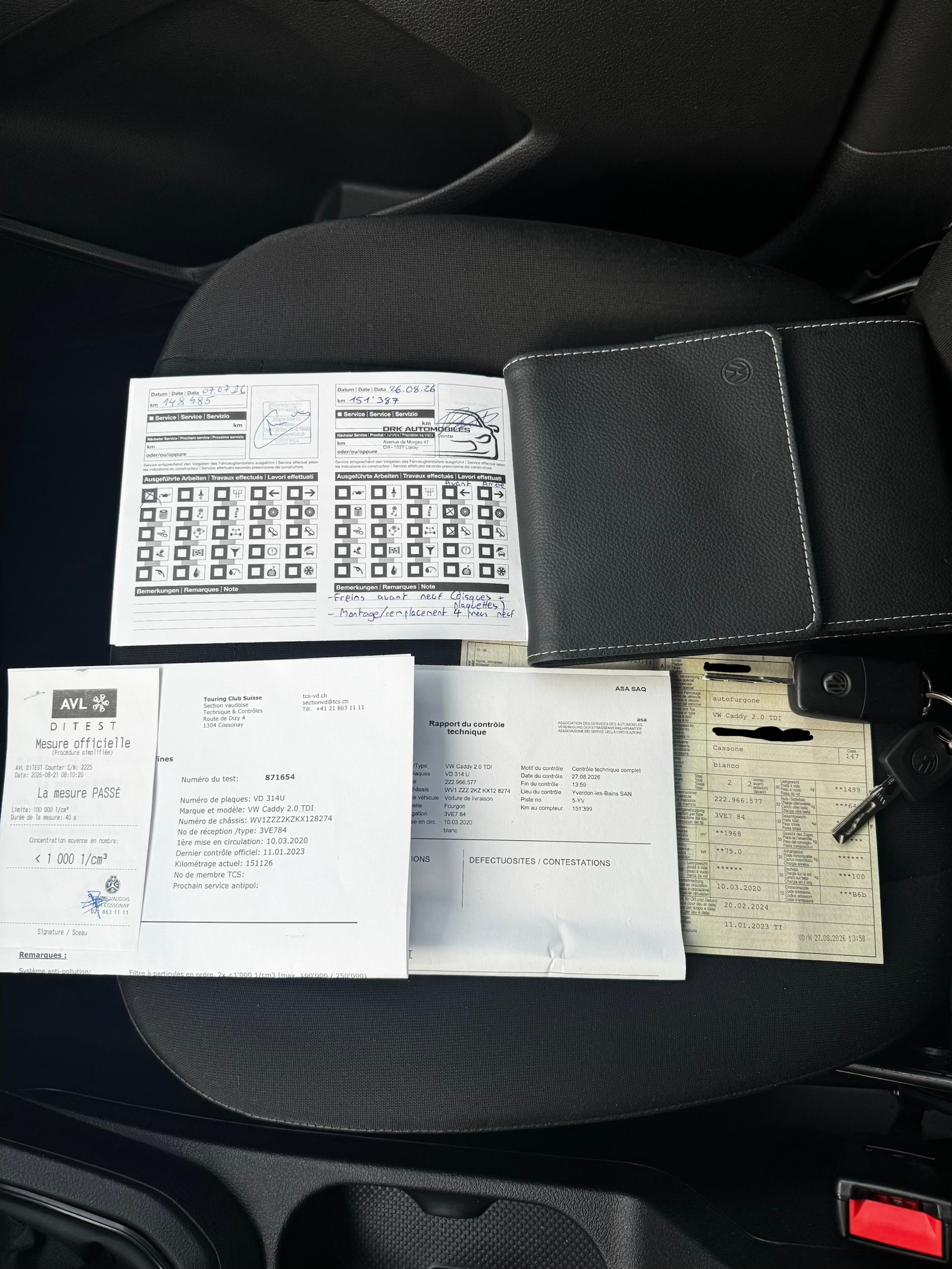 VW Caddy Maxi 2.0TDI BlueMotion Technology-image-14