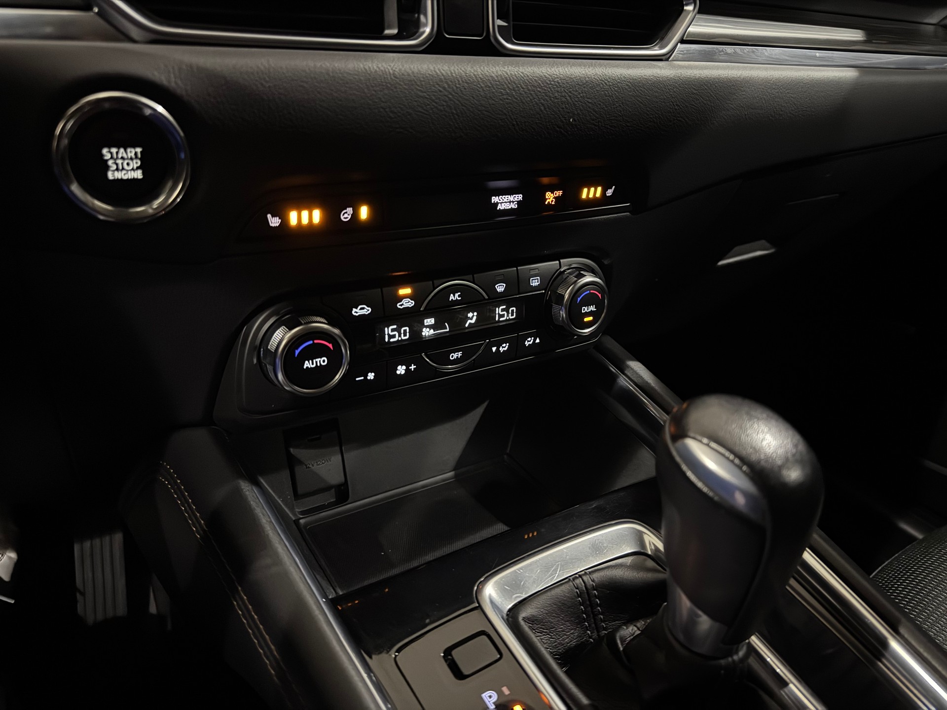 MAZDA CX-5 SKYACTIV-G 194 Revolution AWD Automat-image-25