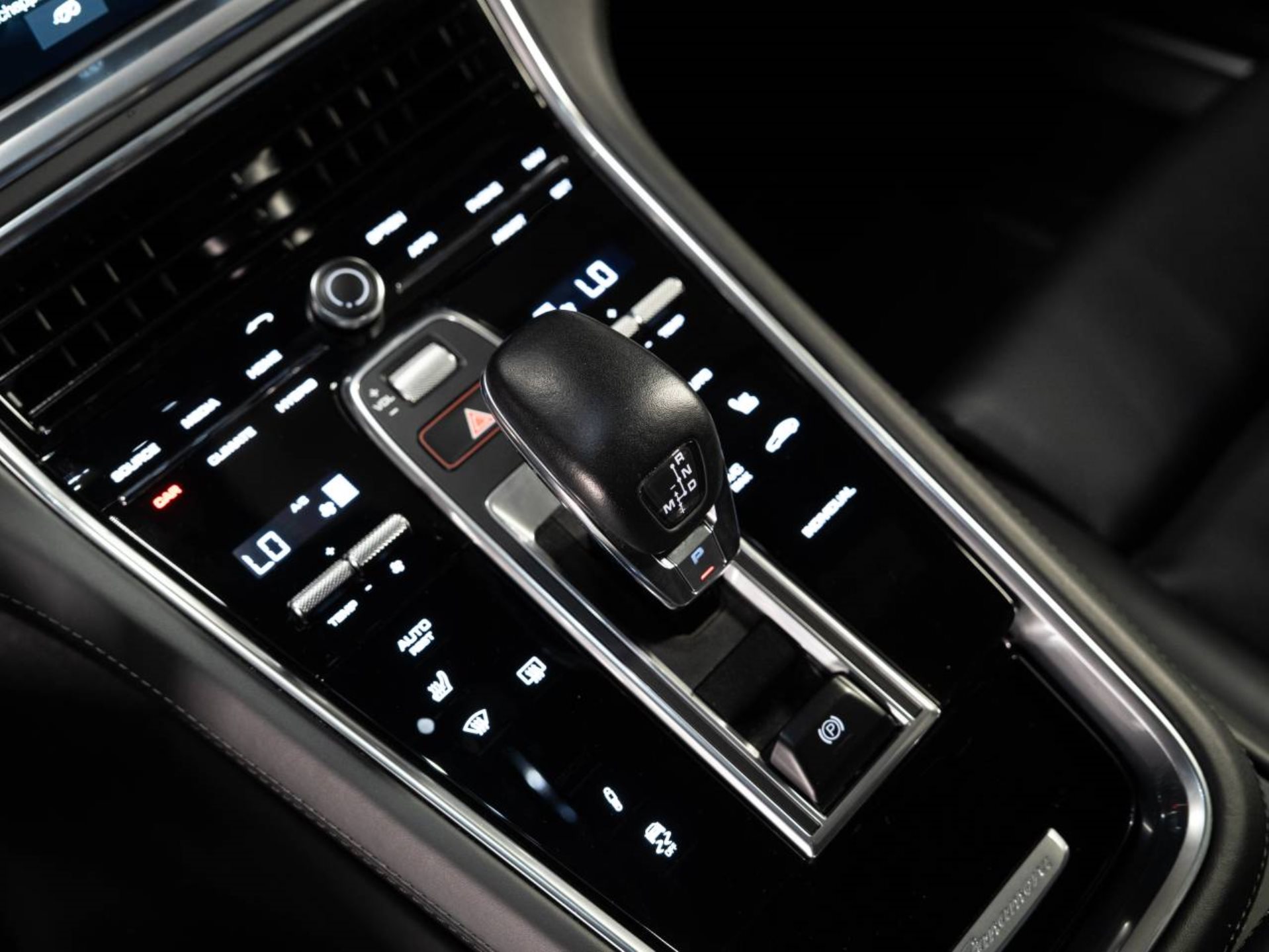 PORSCHE Panamera 4 E-Hybrid Sport Turismo-image-13