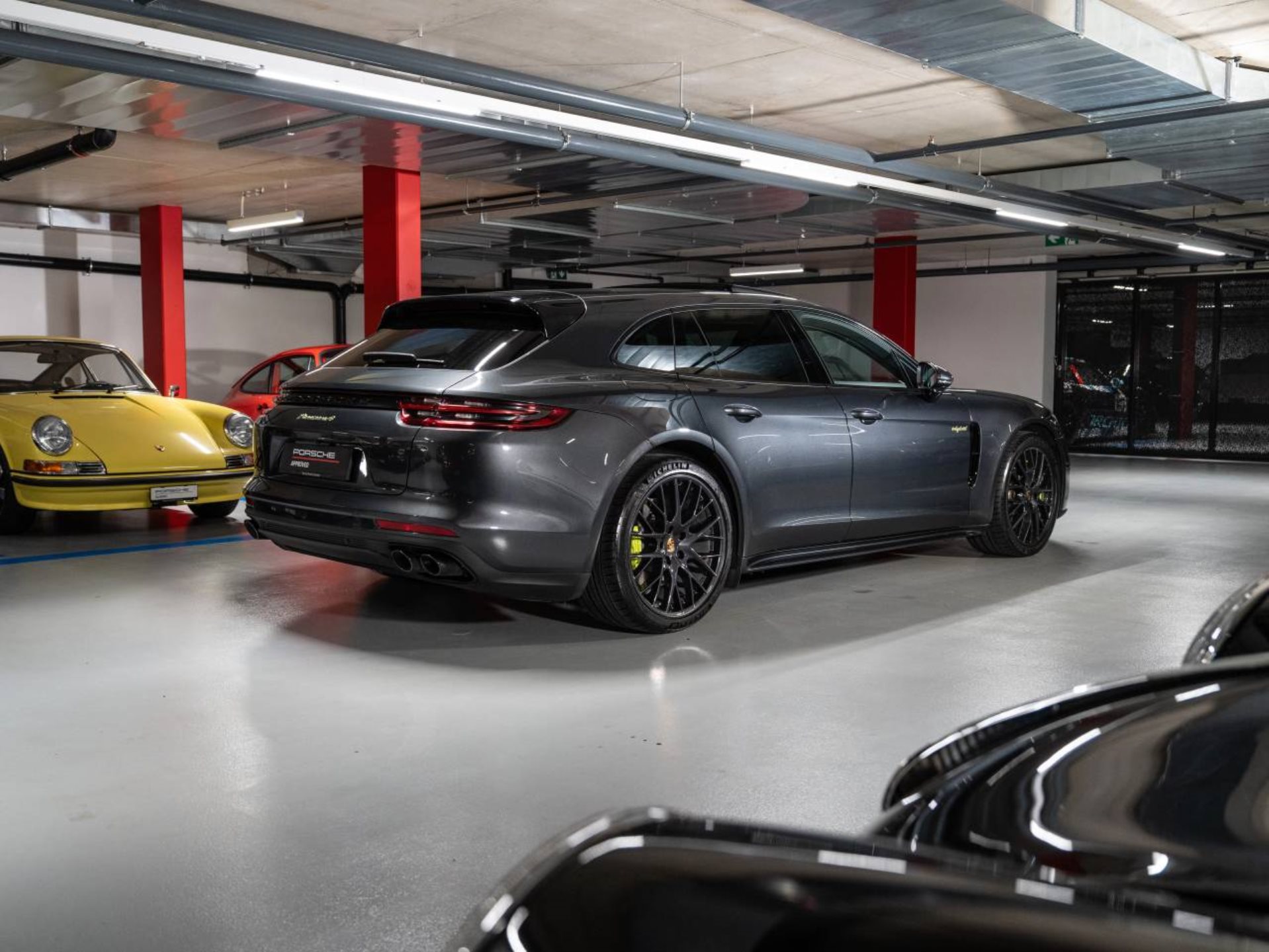 PORSCHE Panamera 4 E-Hybrid Sport Turismo-image-7