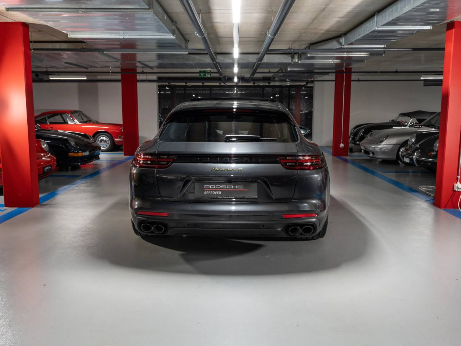 PORSCHE Panamera 4 E-Hybrid Sport Turismo-image-6