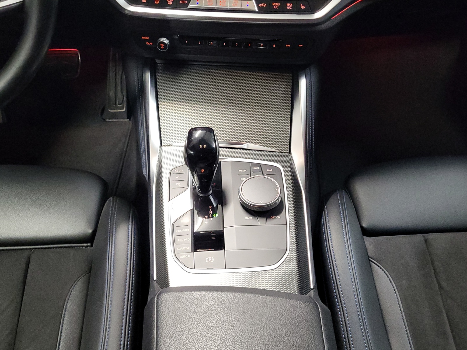 BMW M440i xDr 48V G. Coupé-image-17