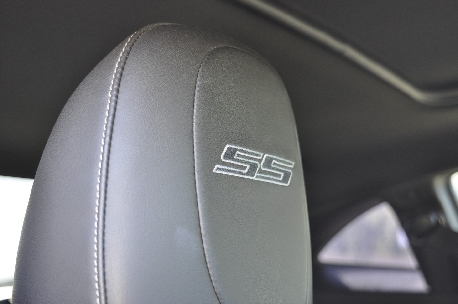 CHEVROLET Camaro 6.2 Coupé-image-9