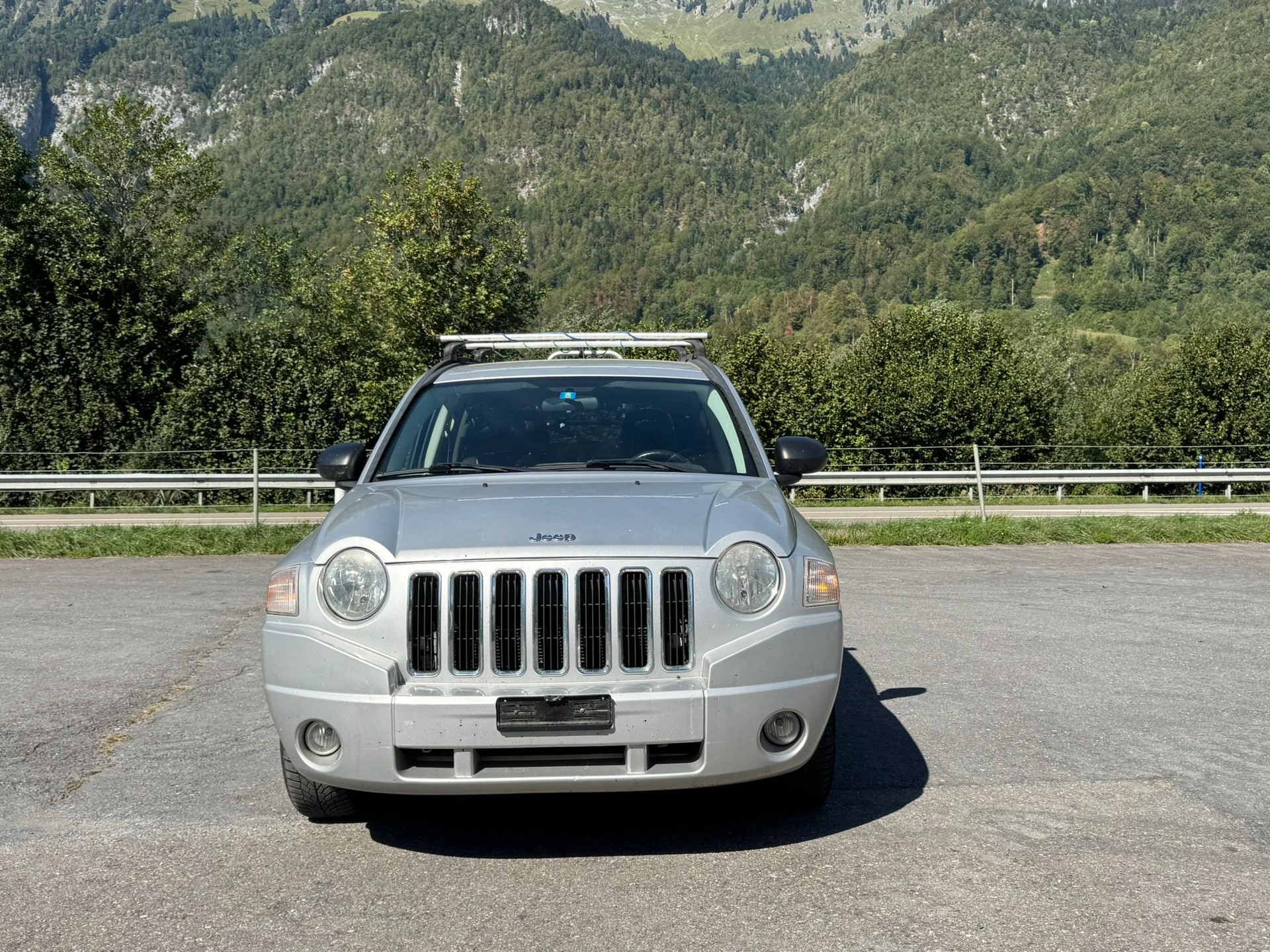 JEEP Compass 2.4 Limited-image-1