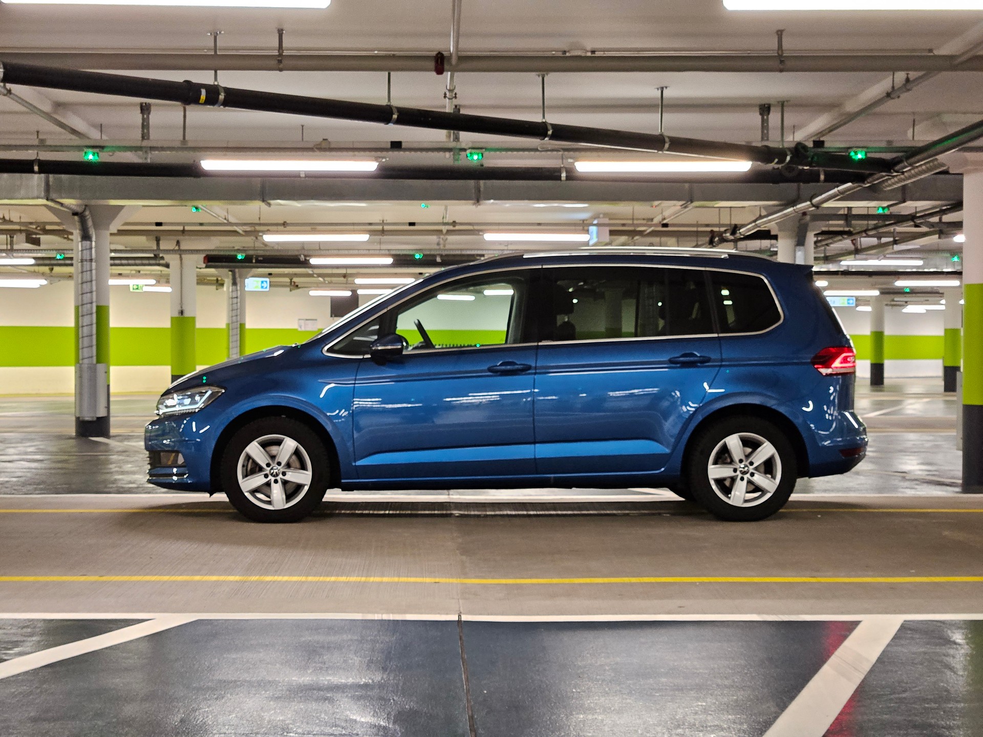 VW Touran 1.5 TSI EVO Highline DSG-image-1