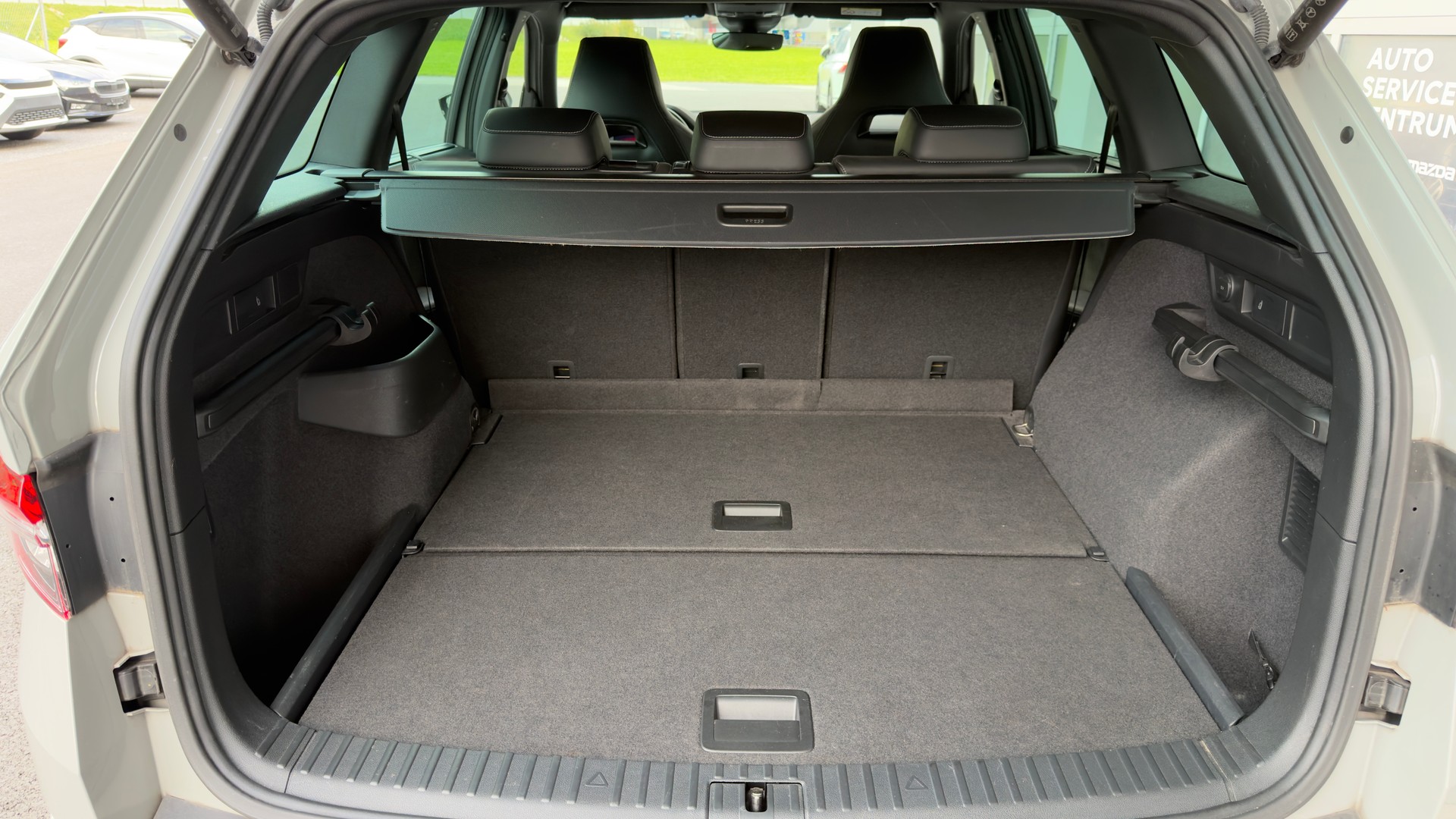 SKODA Kodiaq 2.0 TSI Sportline DSG-image-4