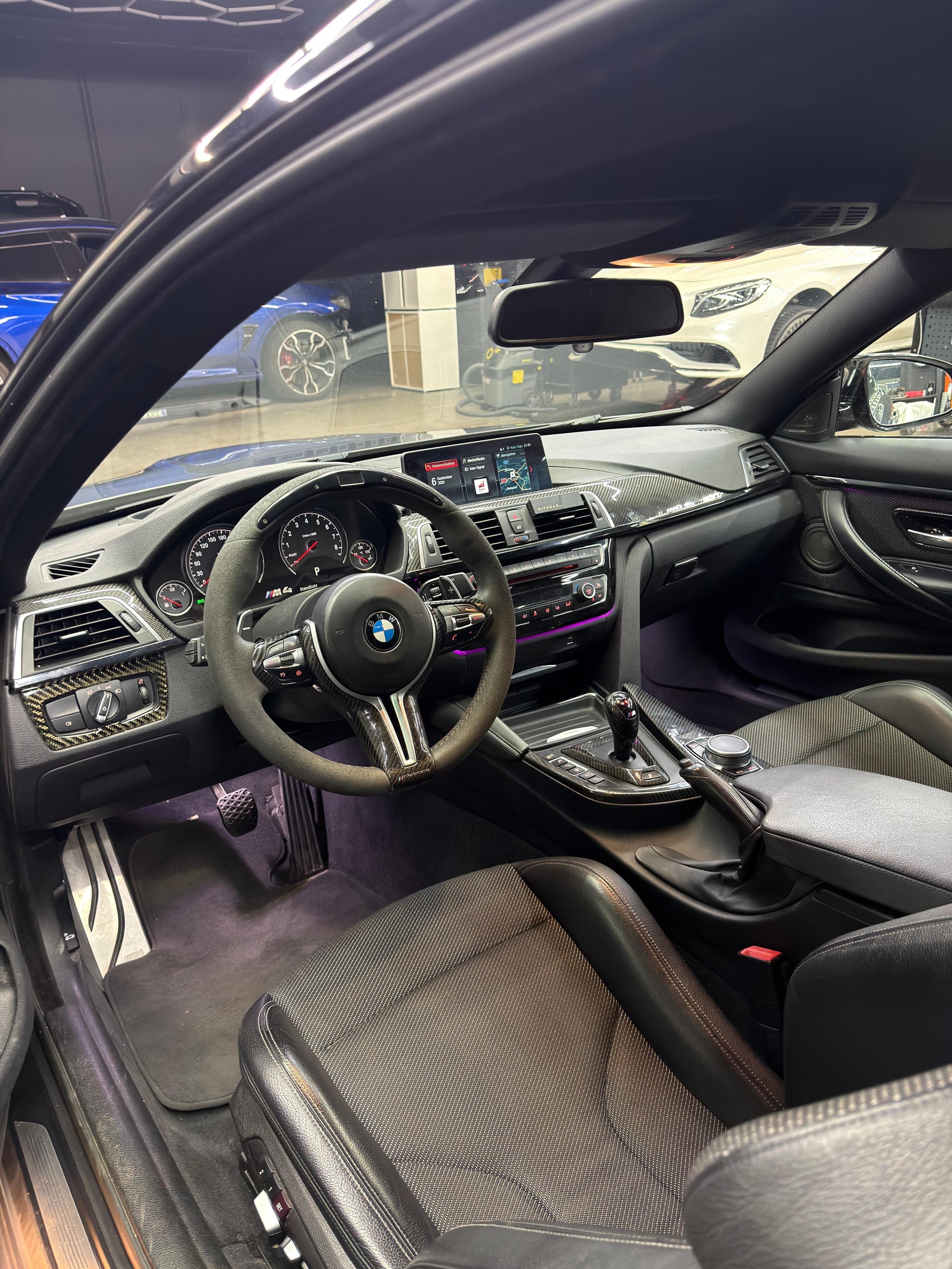 BMW M4 Coupé Competition DKG-image-4