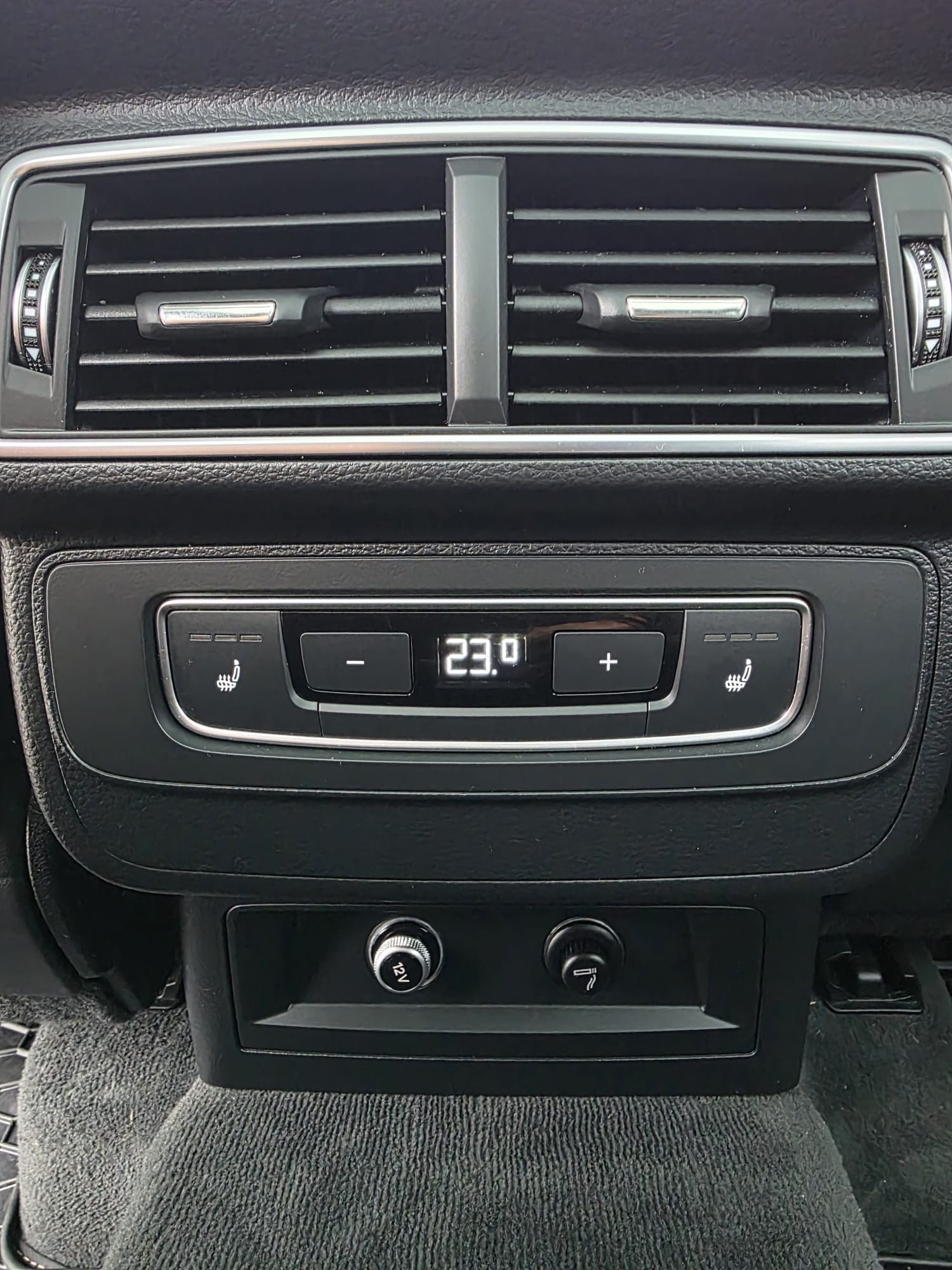 AUDI Q7 e-tron 3.0 TDI quattro tiptronic *VOLL**AHK-3.5T*-image-12