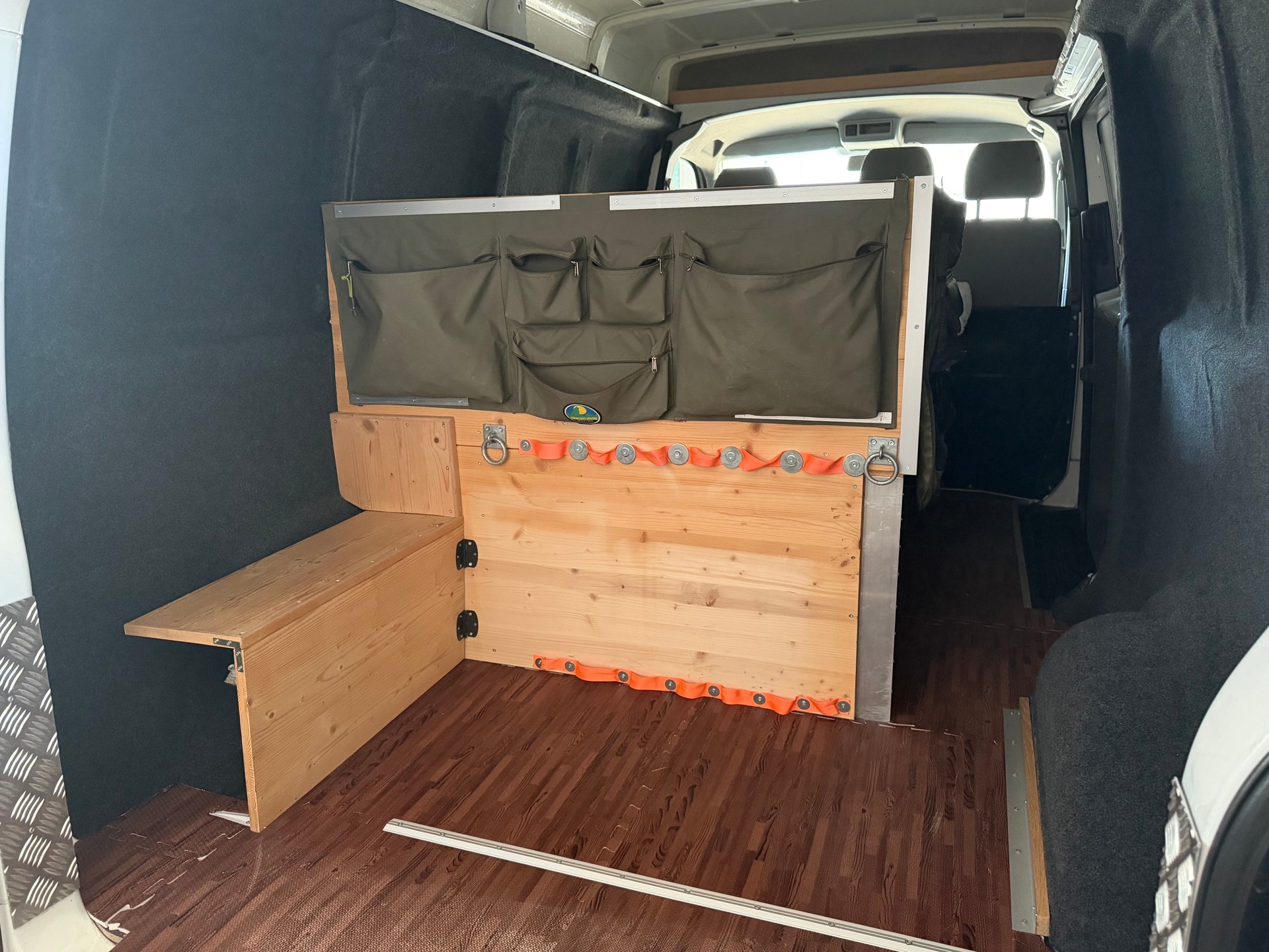 VW T5 2.0 TDI 4x4 Camper Hochdach-image-12