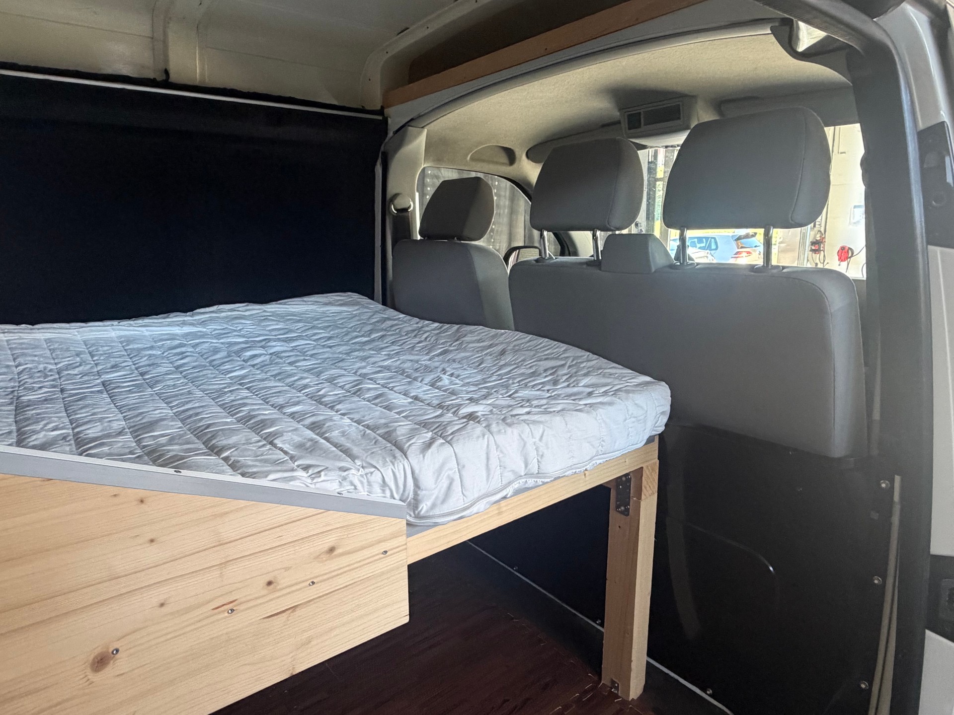 VW T5 2.0 TDI 4x4 Camper Hochdach-image-11