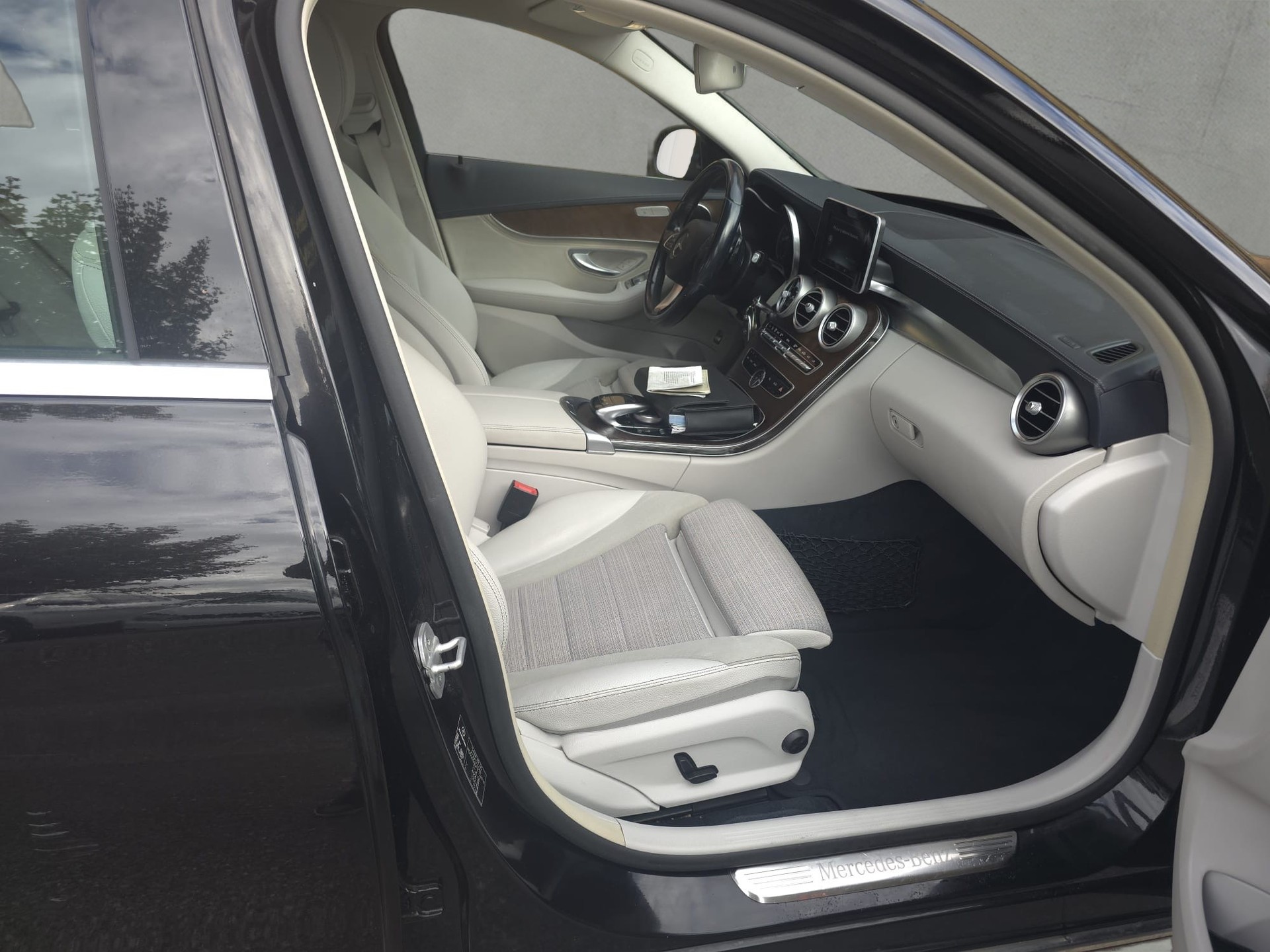 MERCEDES-BENZ C 220 BlueTEC 7G-Tronic-image-6