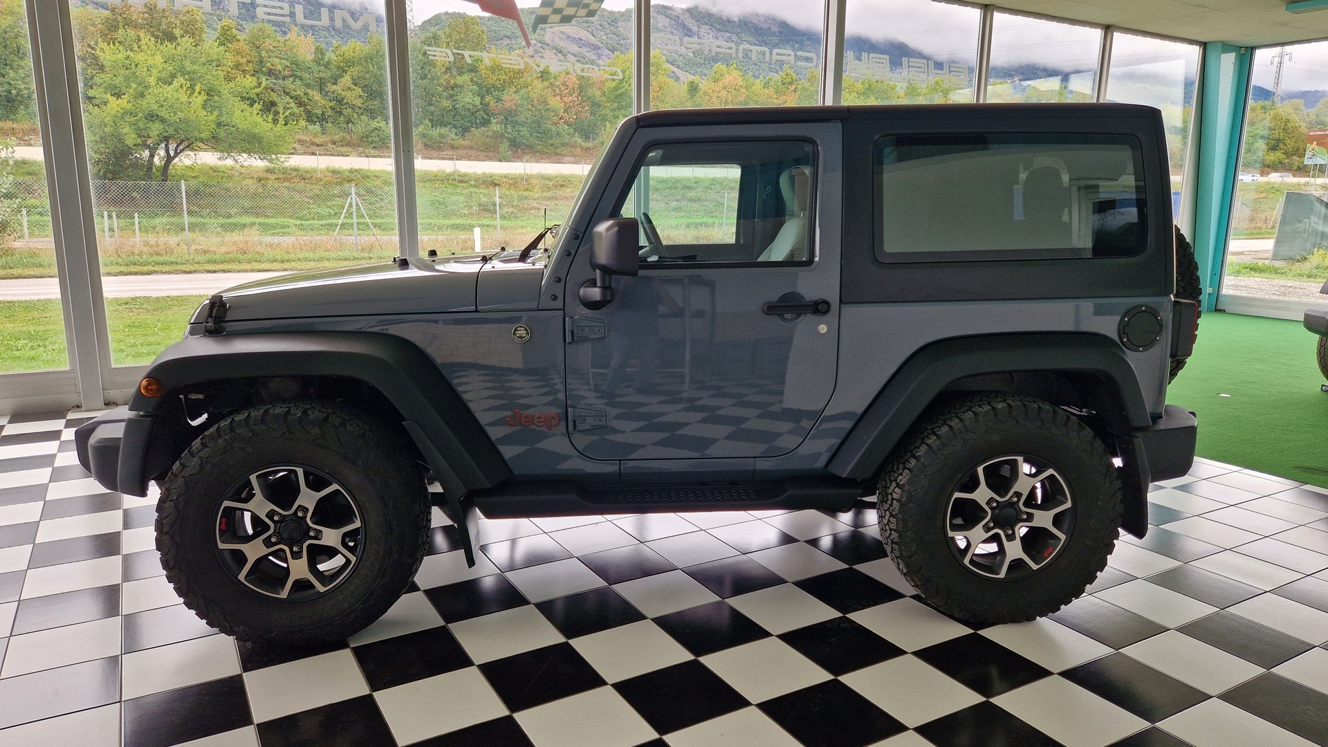 JEEP Wrangler 2.8 CRD Sport Automatic softtop-image-6