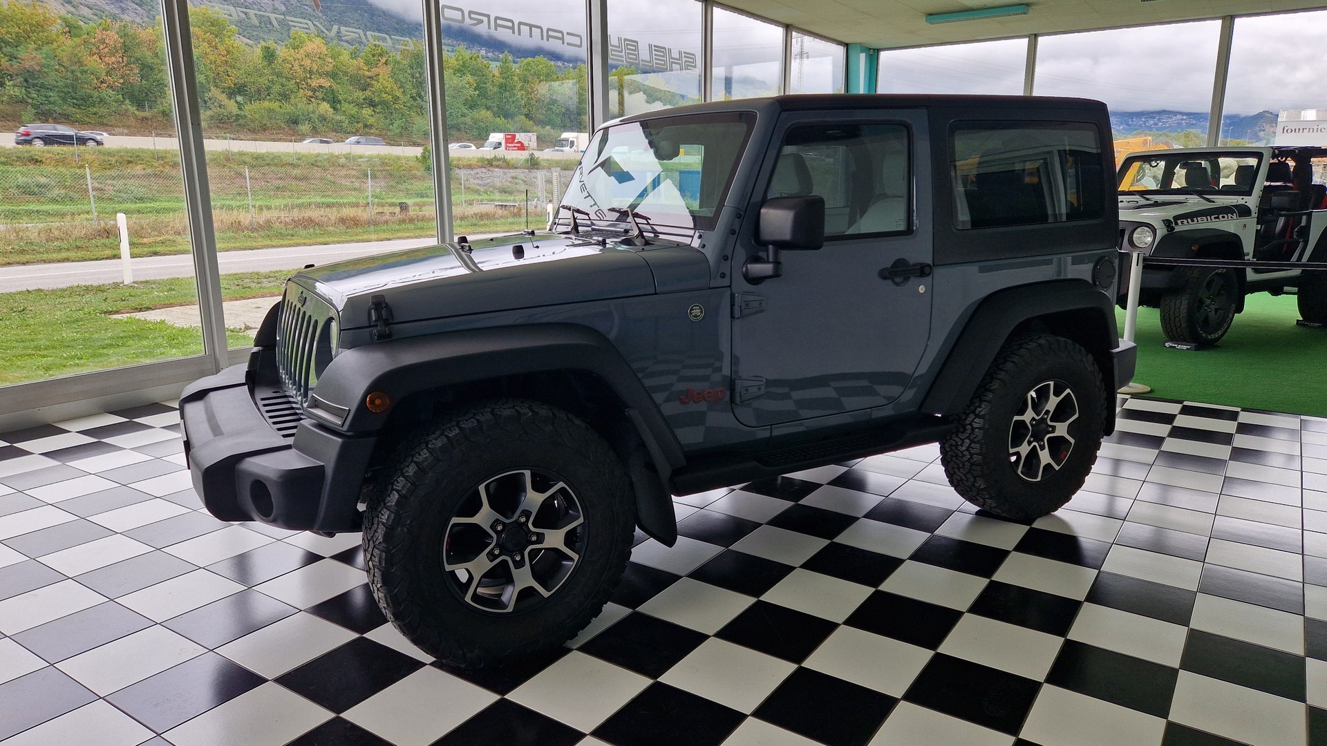 JEEP Wrangler 2.8 CRD Sport Automatic softtop-image-1