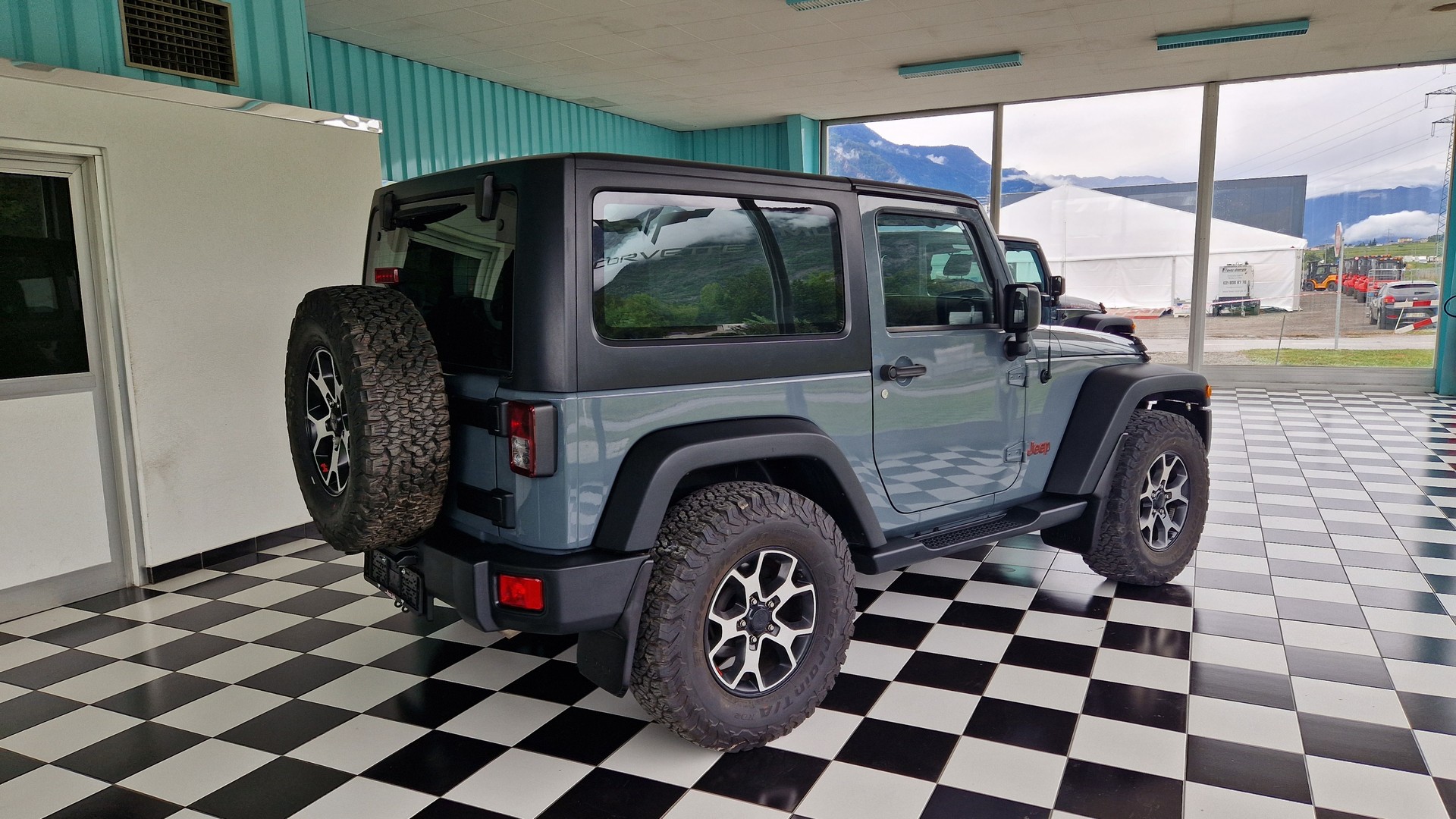 JEEP Wrangler 2.8 CRD Sport Automatic softtop-image-4