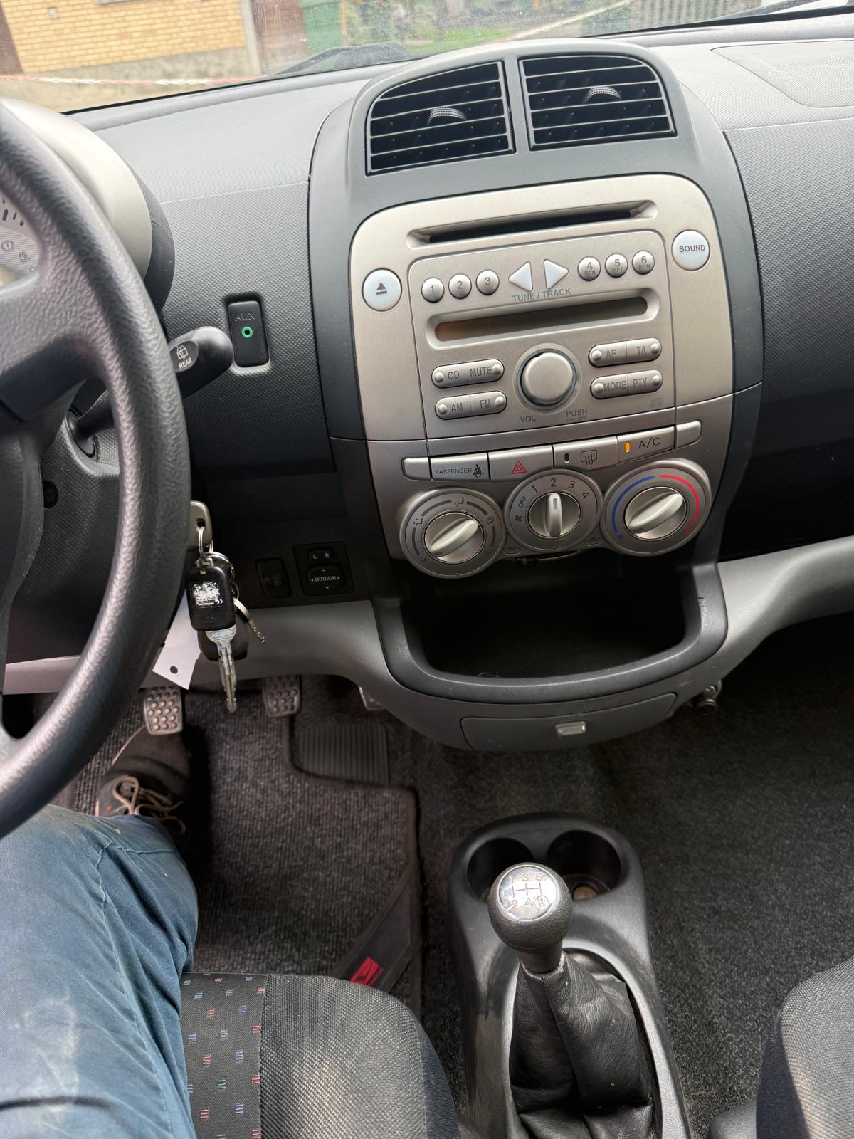 DAIHATSU 1.3-showroom-element-3