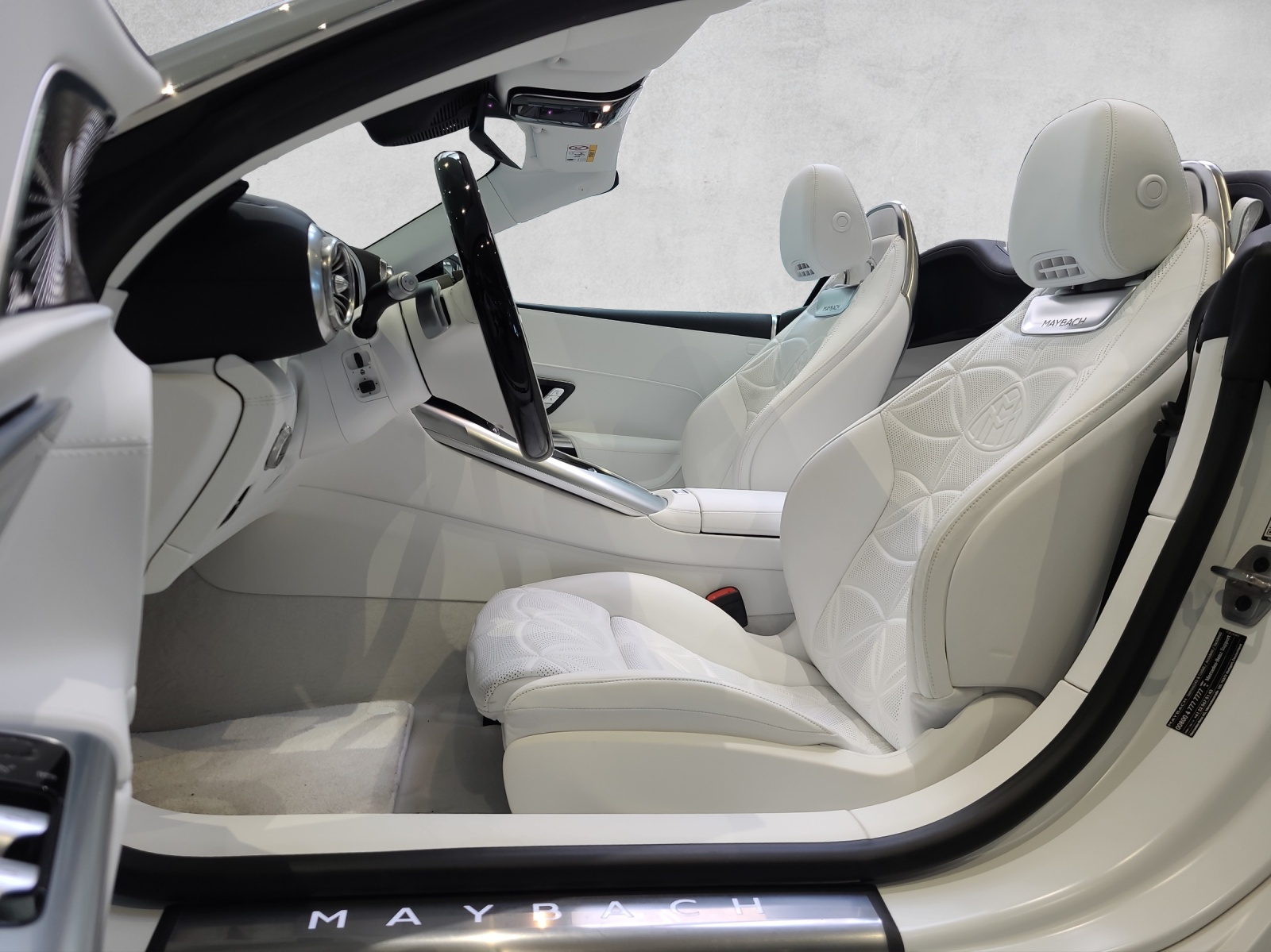 MERCEDES-BENZ SL 680 Maybach Monogram Series-image-11