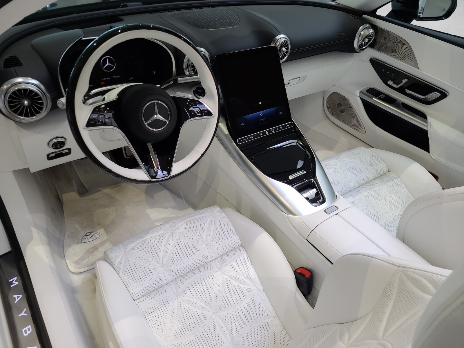 MERCEDES-BENZ SL 680 Maybach Monogram Series-image-10