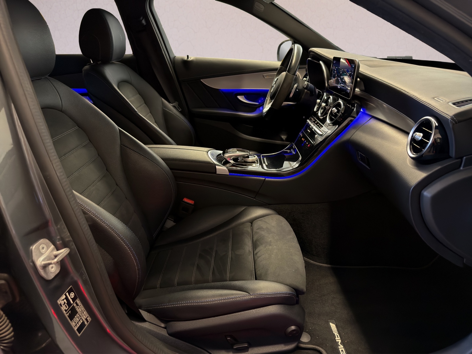 MERCEDES-BENZ C 300 e T-Modell AMG Line 9G-Tronic-image-15