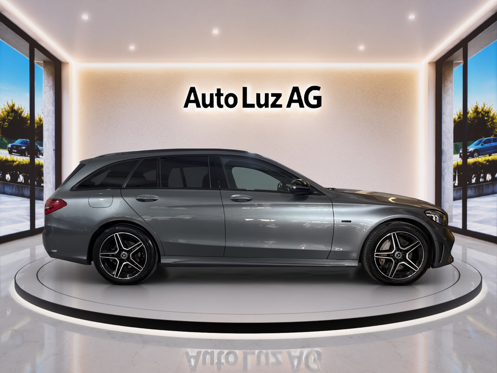 MERCEDES-BENZ C 300 e T-Modell AMG Line 9G-Tronic-image-6