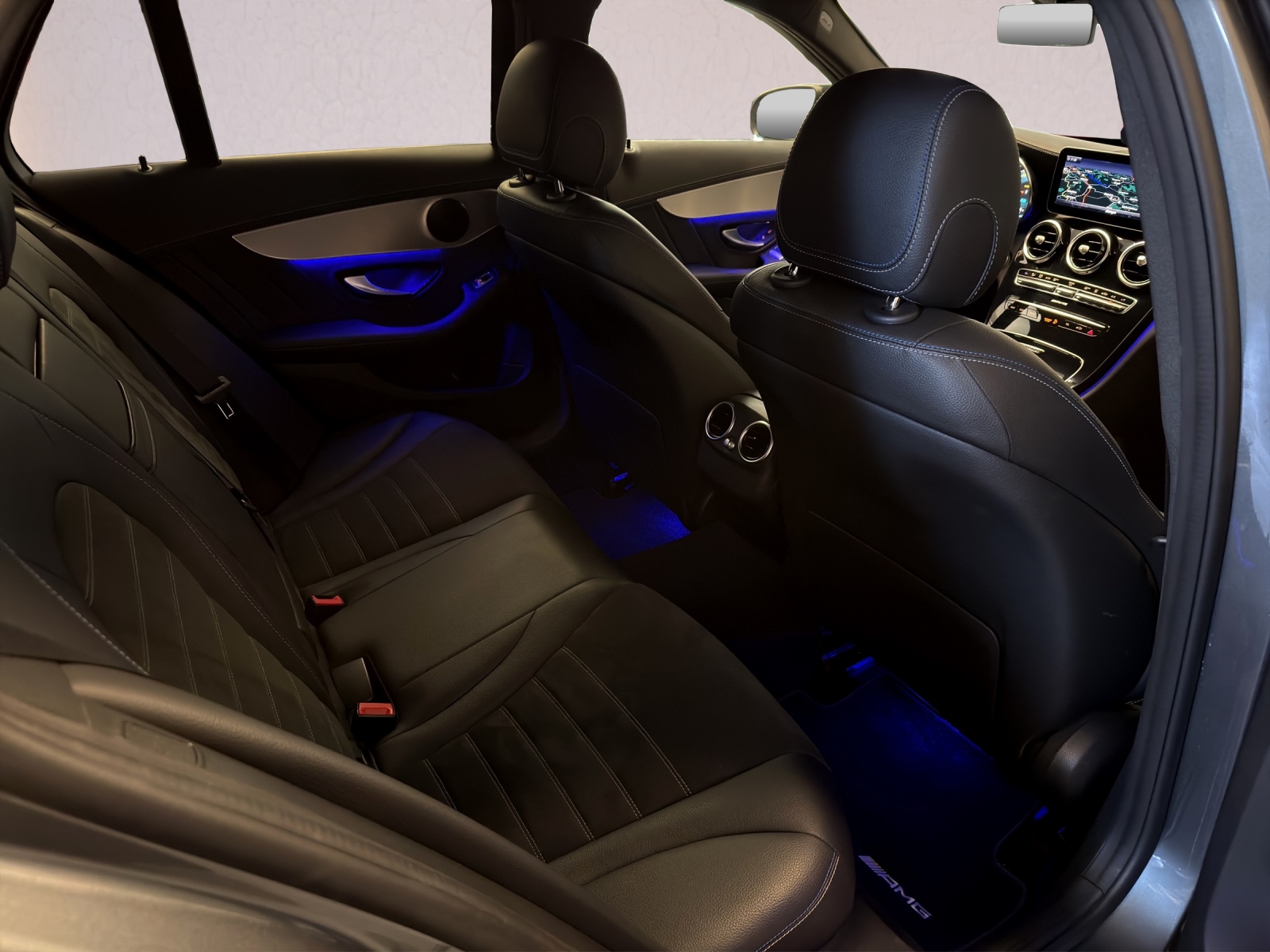 MERCEDES-BENZ C 300 e T-Modell AMG Line 9G-Tronic-image-17