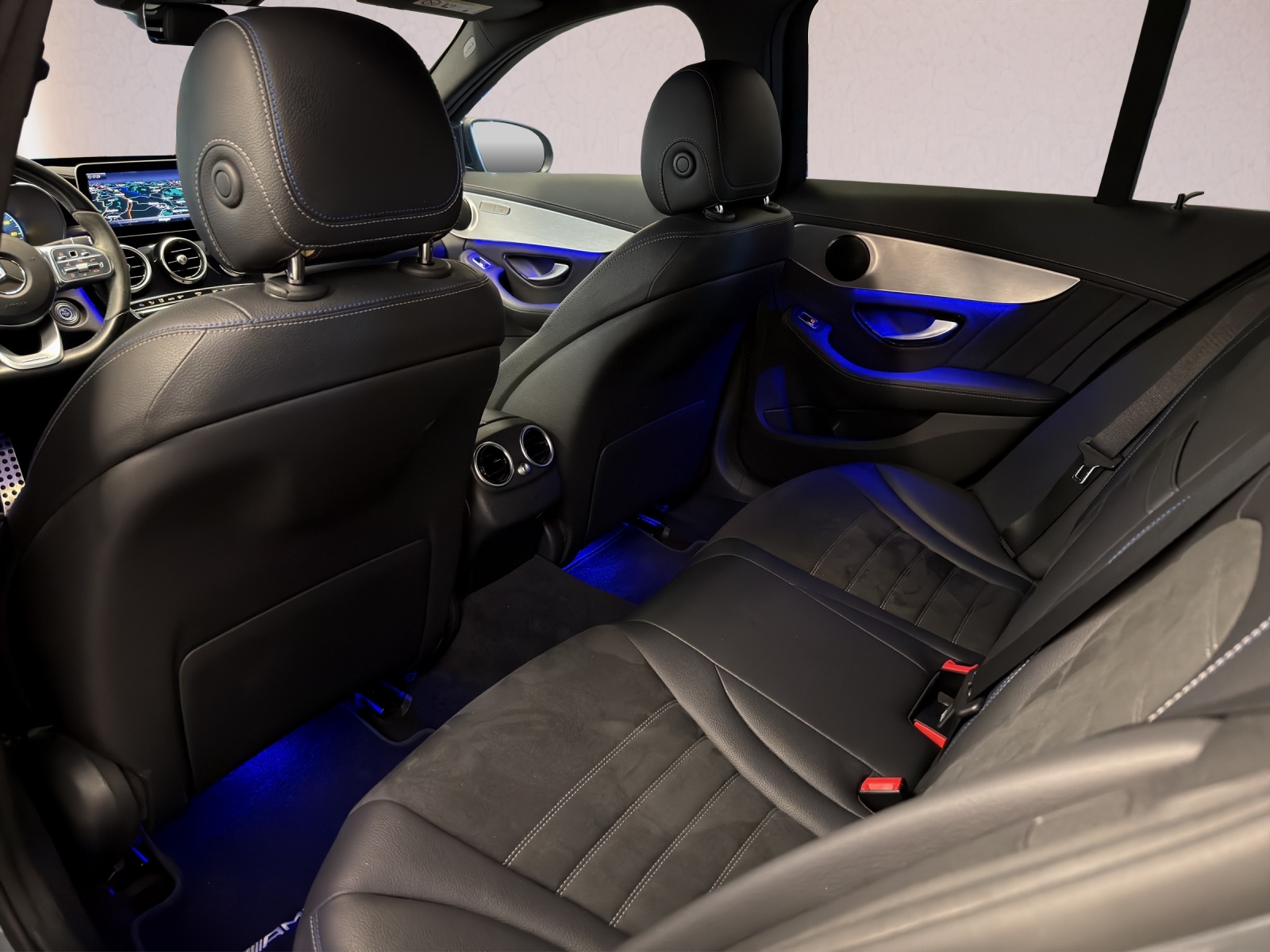 MERCEDES-BENZ C 300 e T-Modell AMG Line 9G-Tronic-image-16