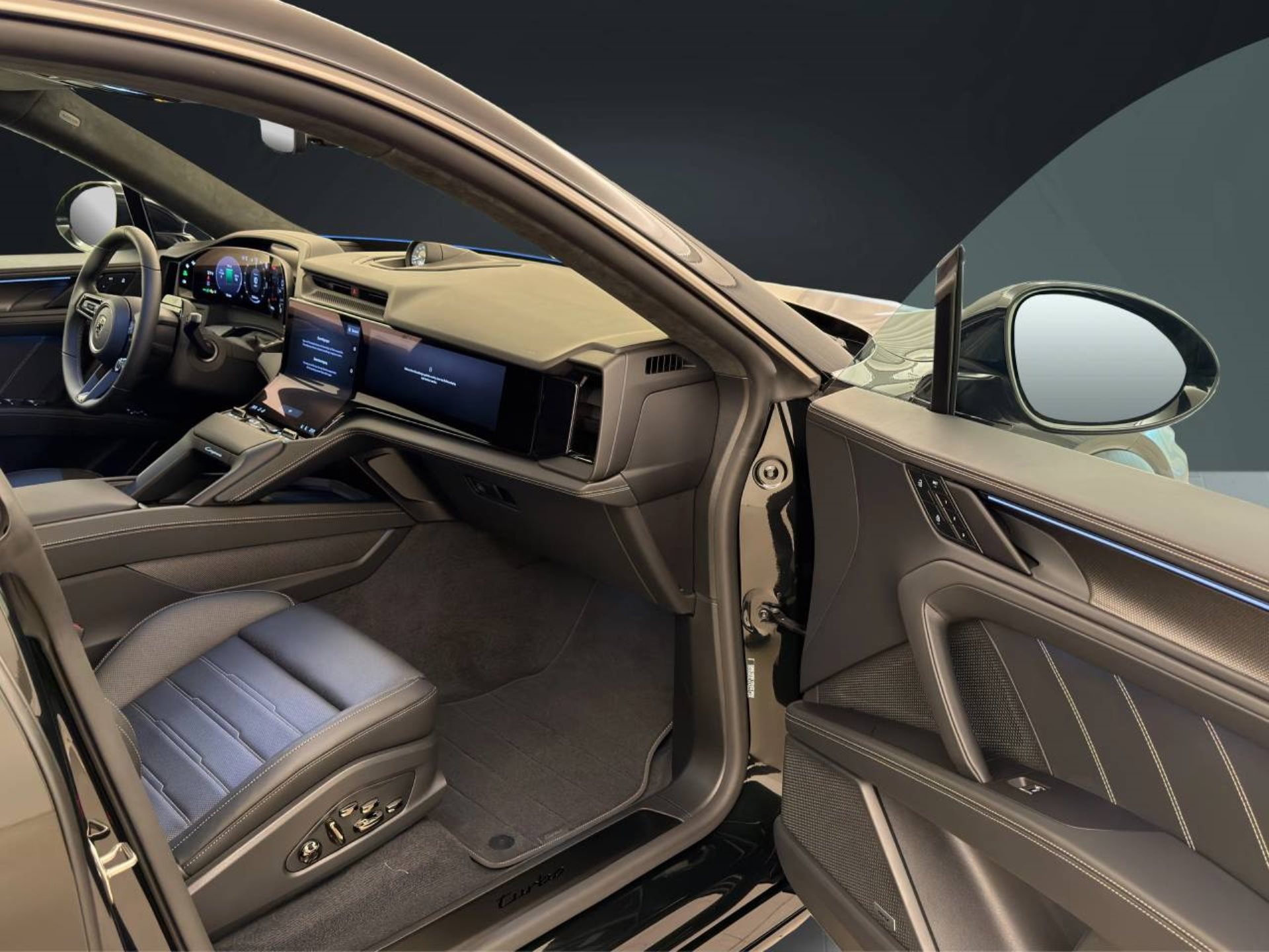 PORSCHE Cayenne Turbo Coupé Electric-image-16